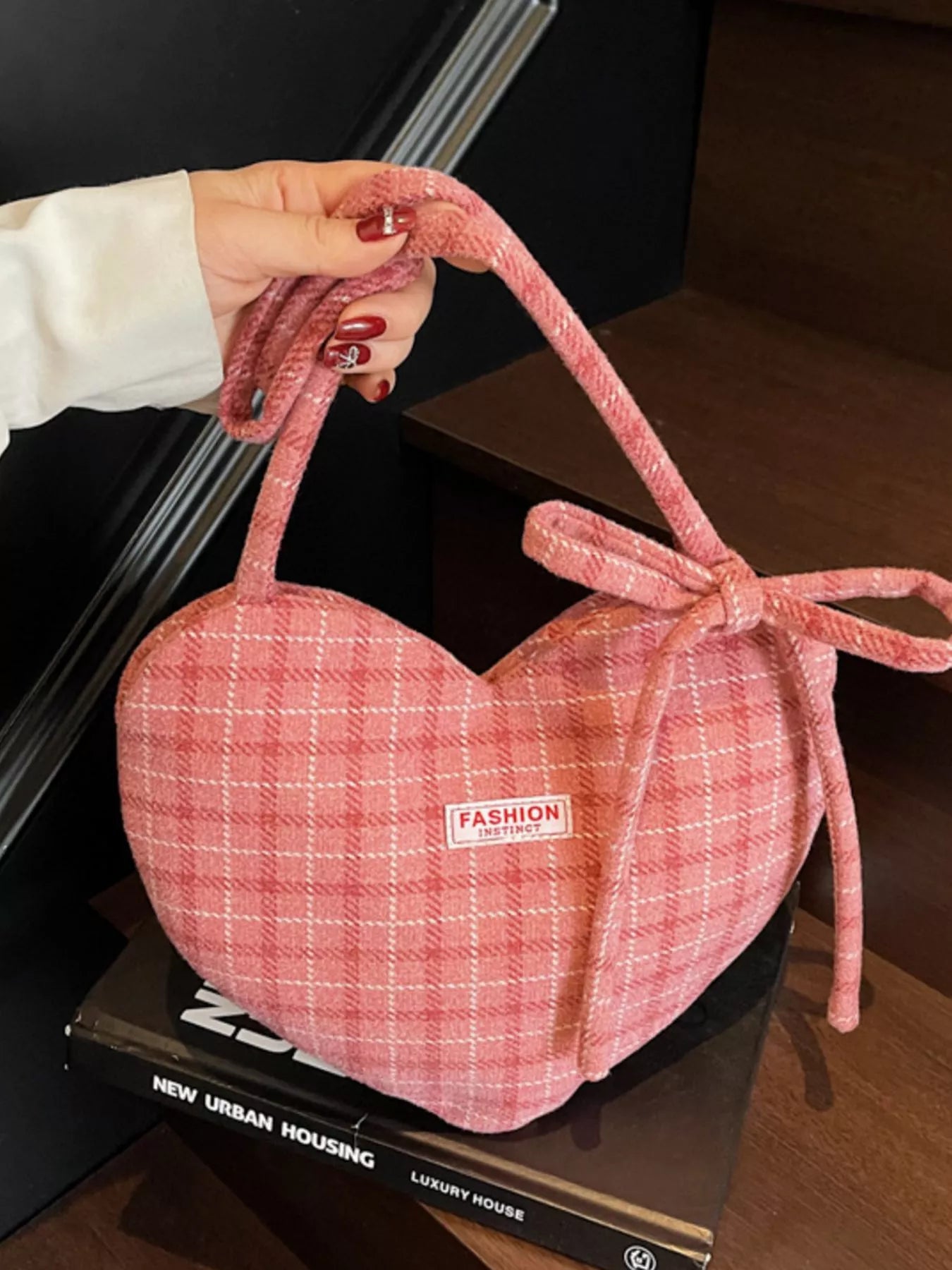 Heart-Shaped Plaid Shoulder Bag