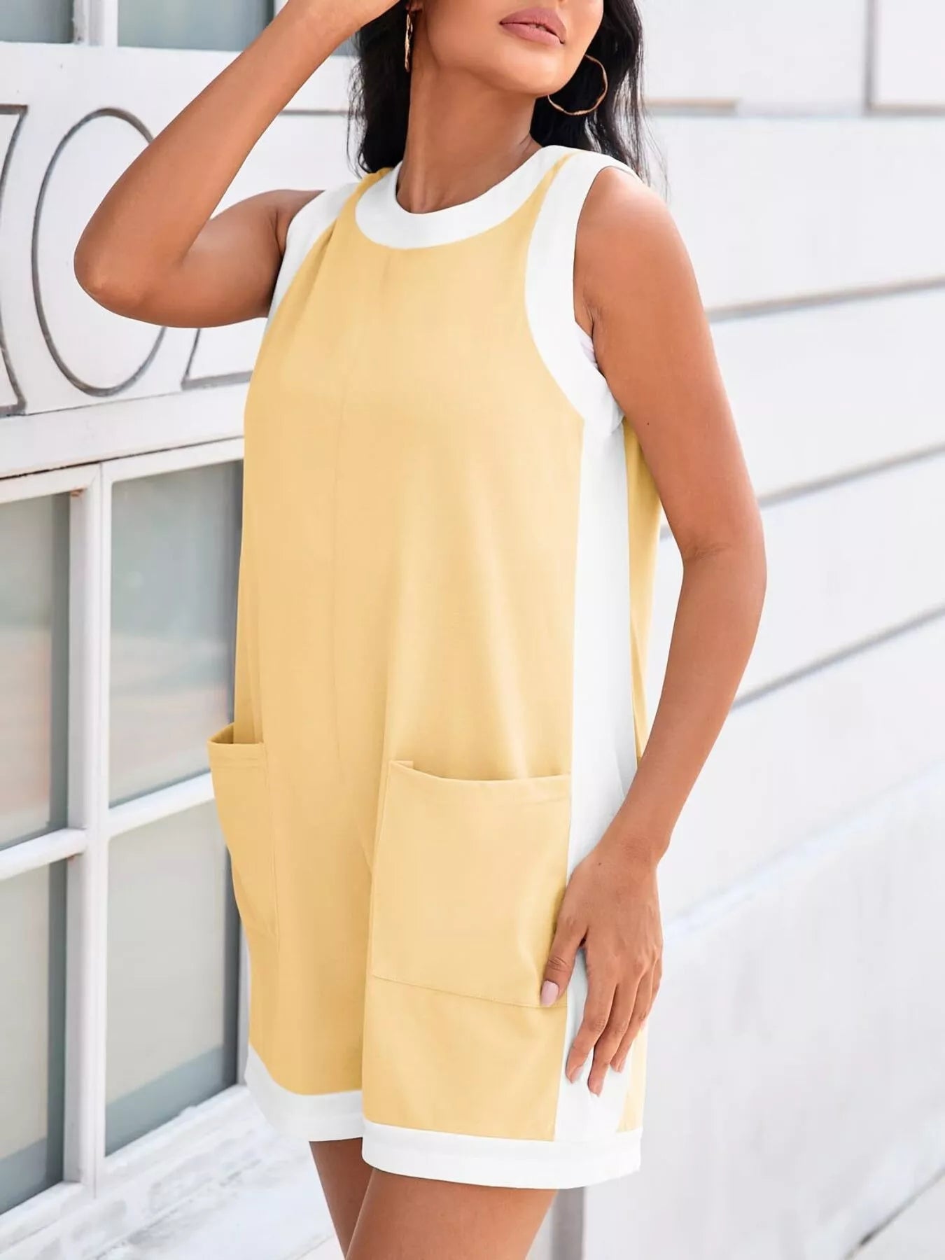 Contrast Trim Sleeveless Romper