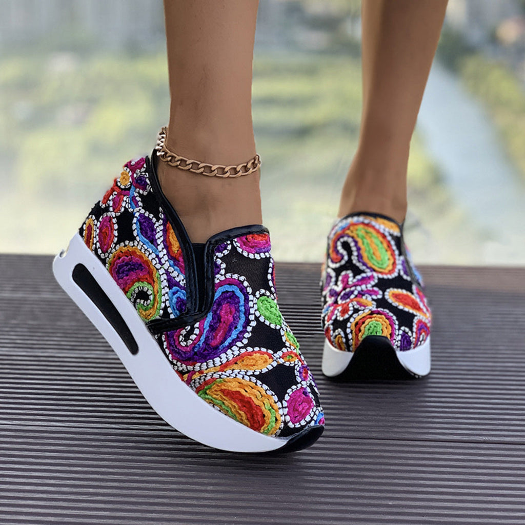 Printed Platform Round Toe Sneakers