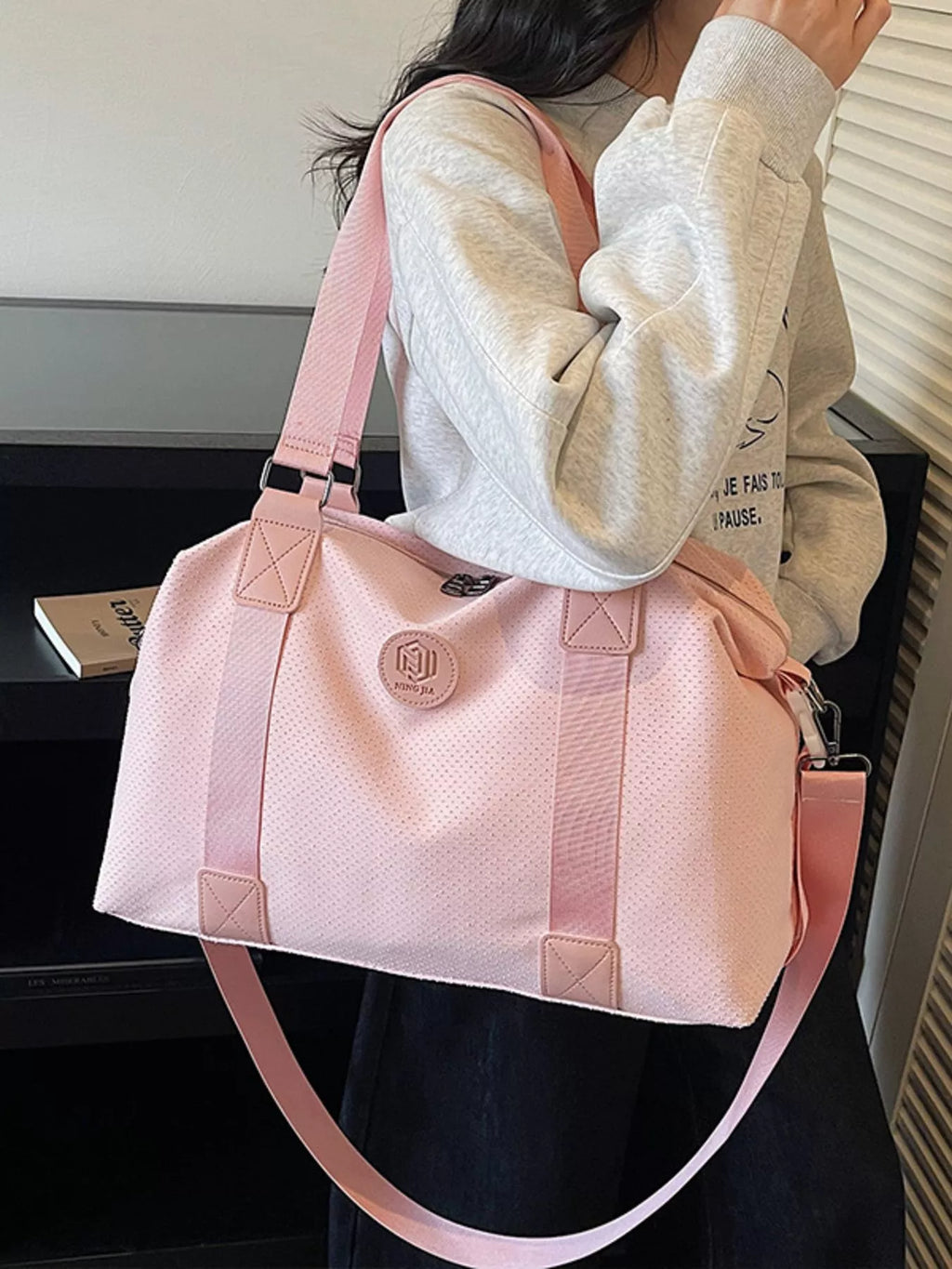 Lightweight Duffle Bag with Adjustable Strap