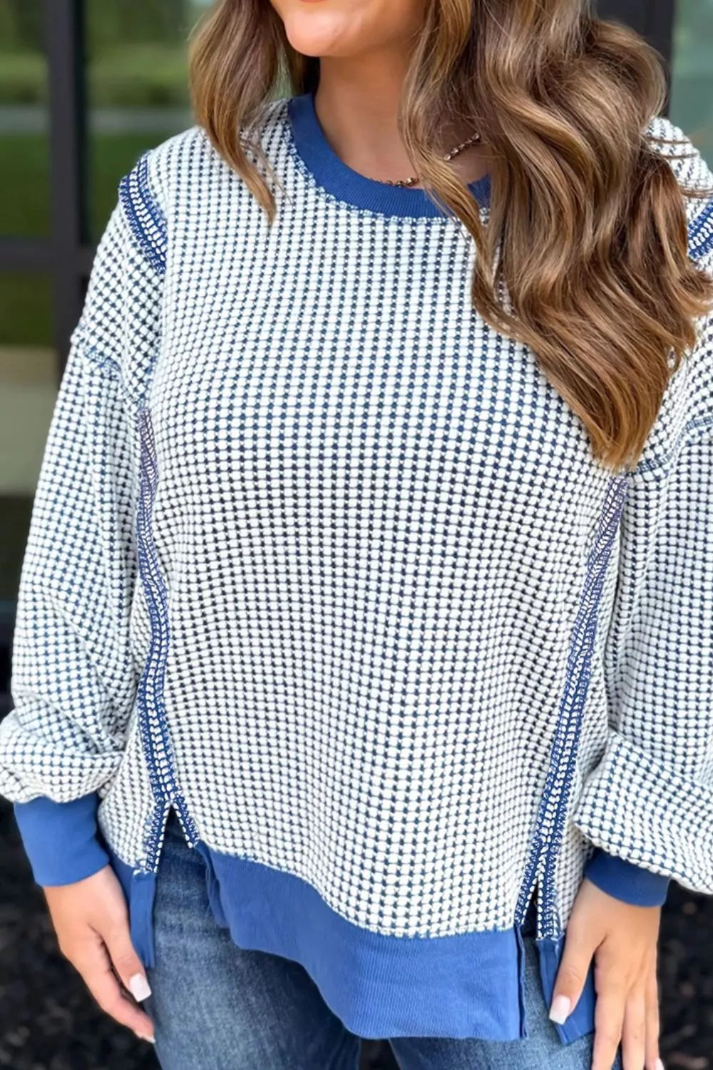 Contrast Stitching Slit Round Neck Sweatshirt