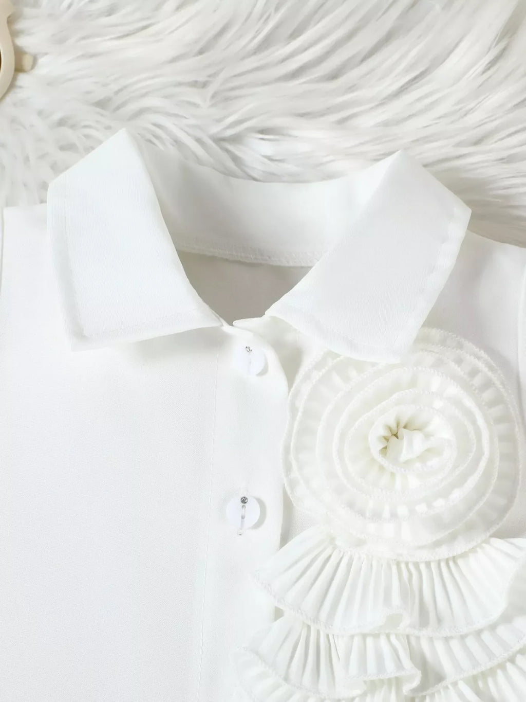 Children‘s Ruffle Decor Top & Button Detail Skort Set