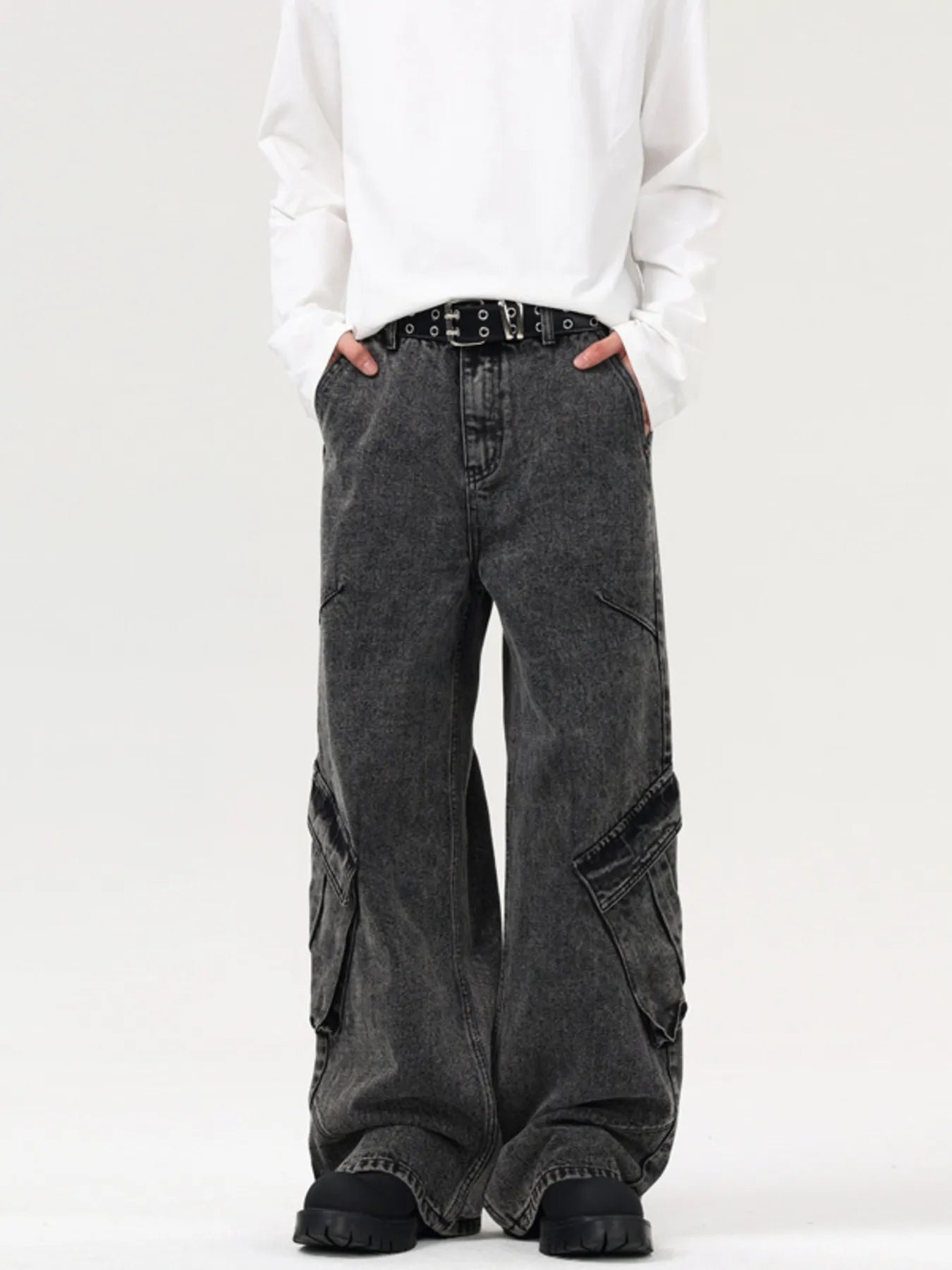 Men's Wide Leg Cargo Jeans