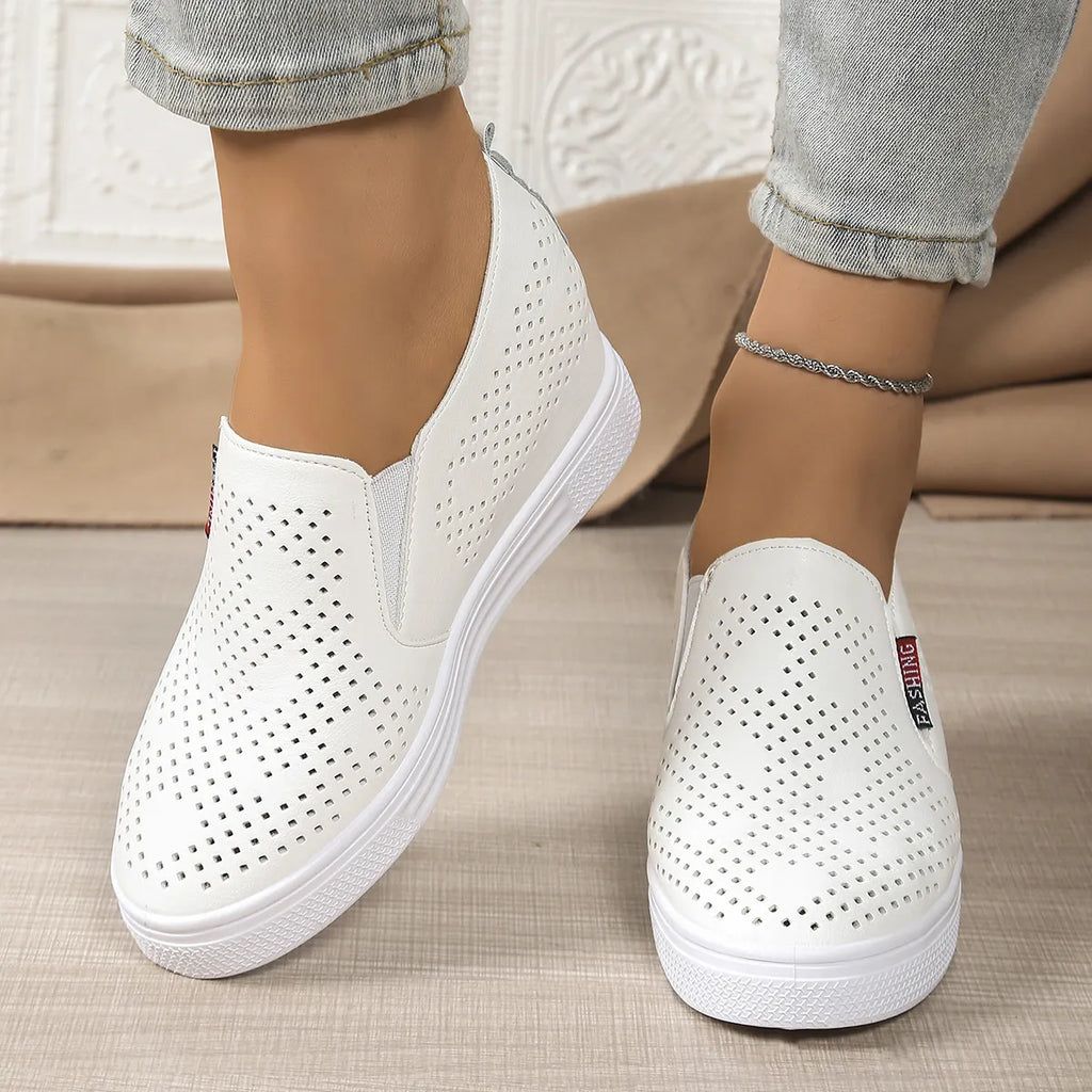 Round Toe Platform Loafers