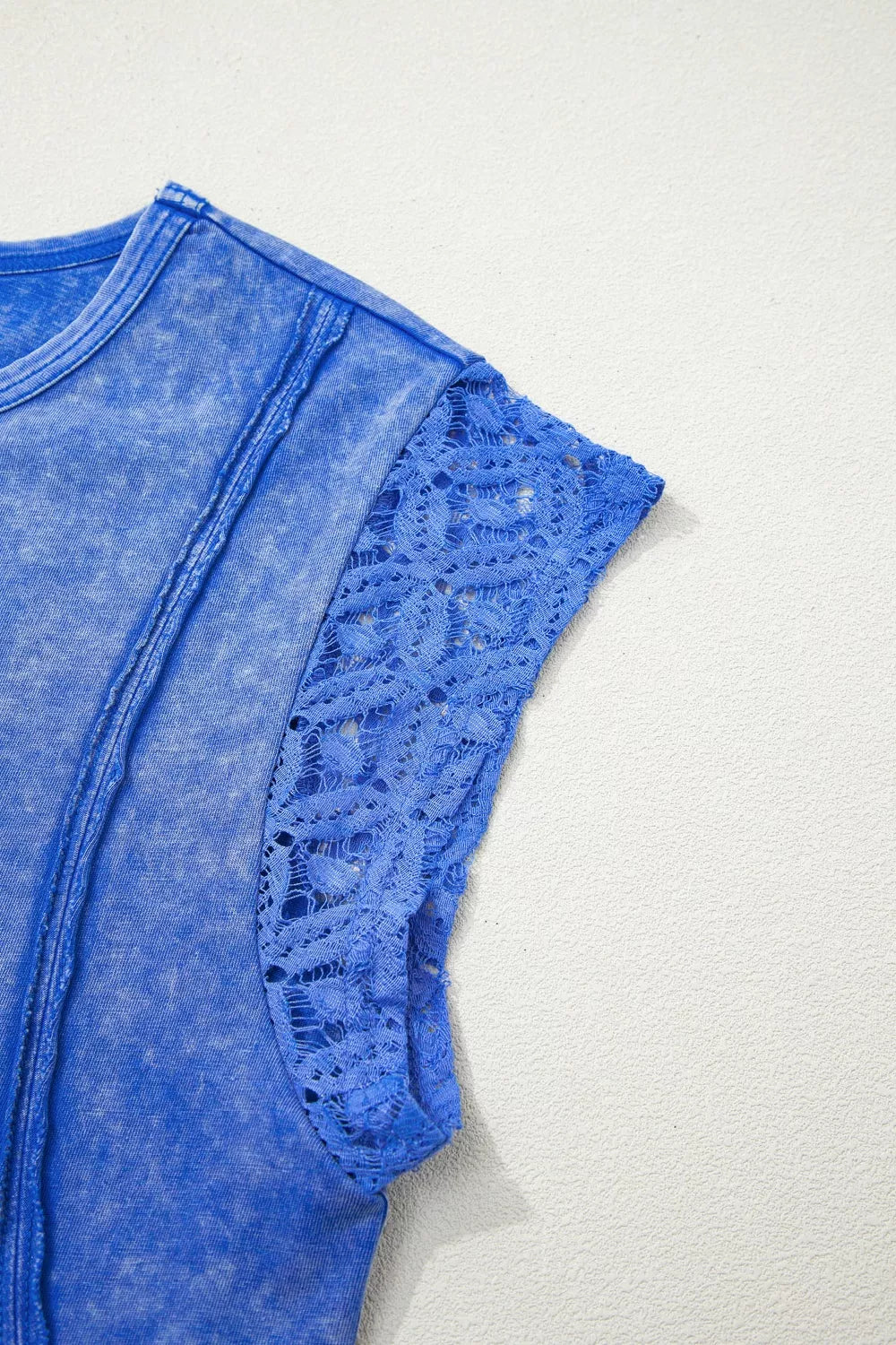 Mineral Wash Raw Seam Lace Sleeve Cotton Tee