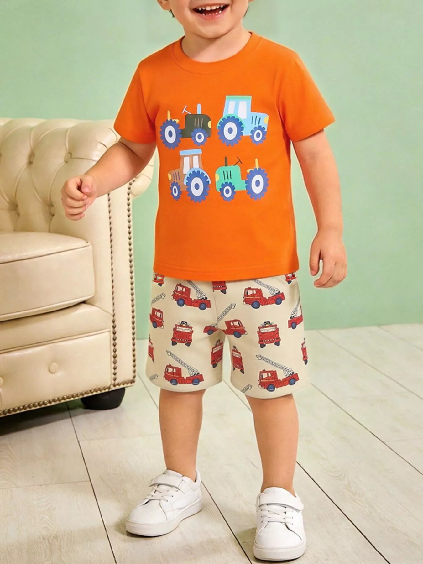 Children's Tractor & Firetruck Print Casual Tee and Shorts Set