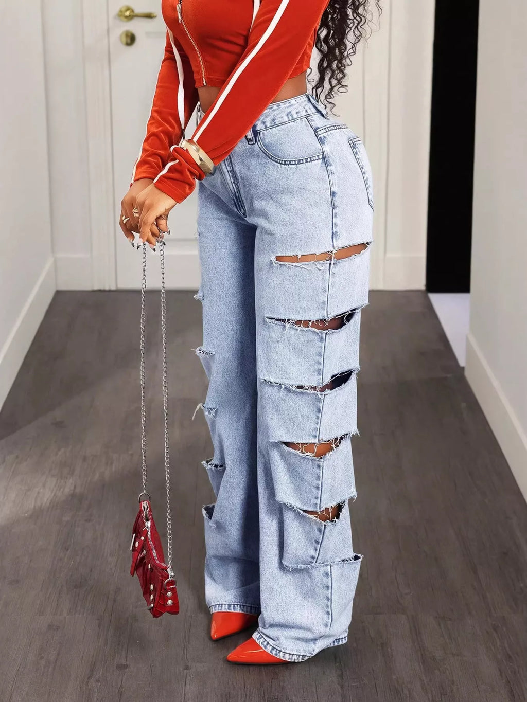 Distressed Wide Leg Jeans
