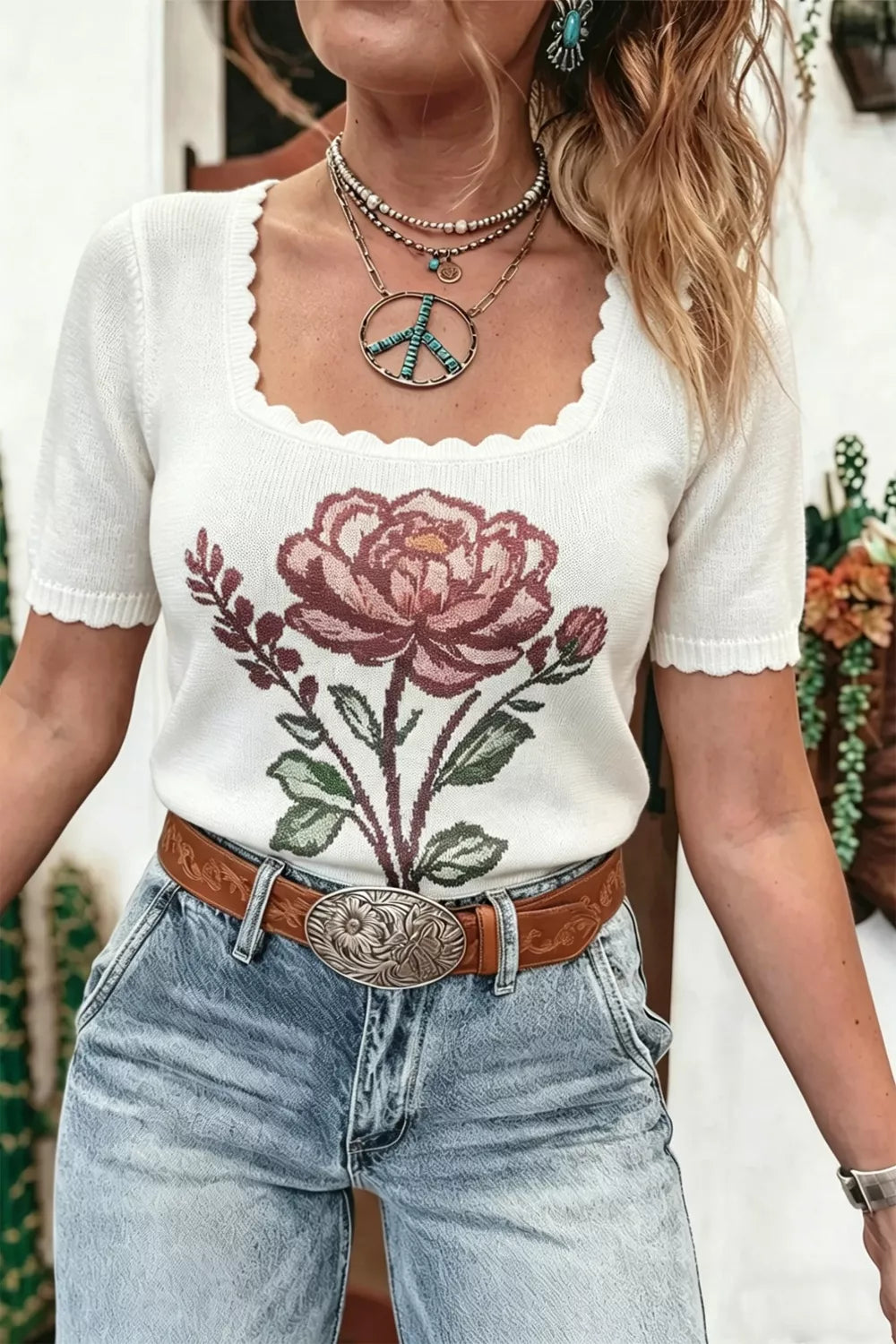 Flower Scalloped Hem Short Sleeve Knit Top