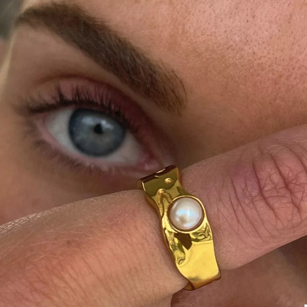 18K Gold-Plated Pearl Ring