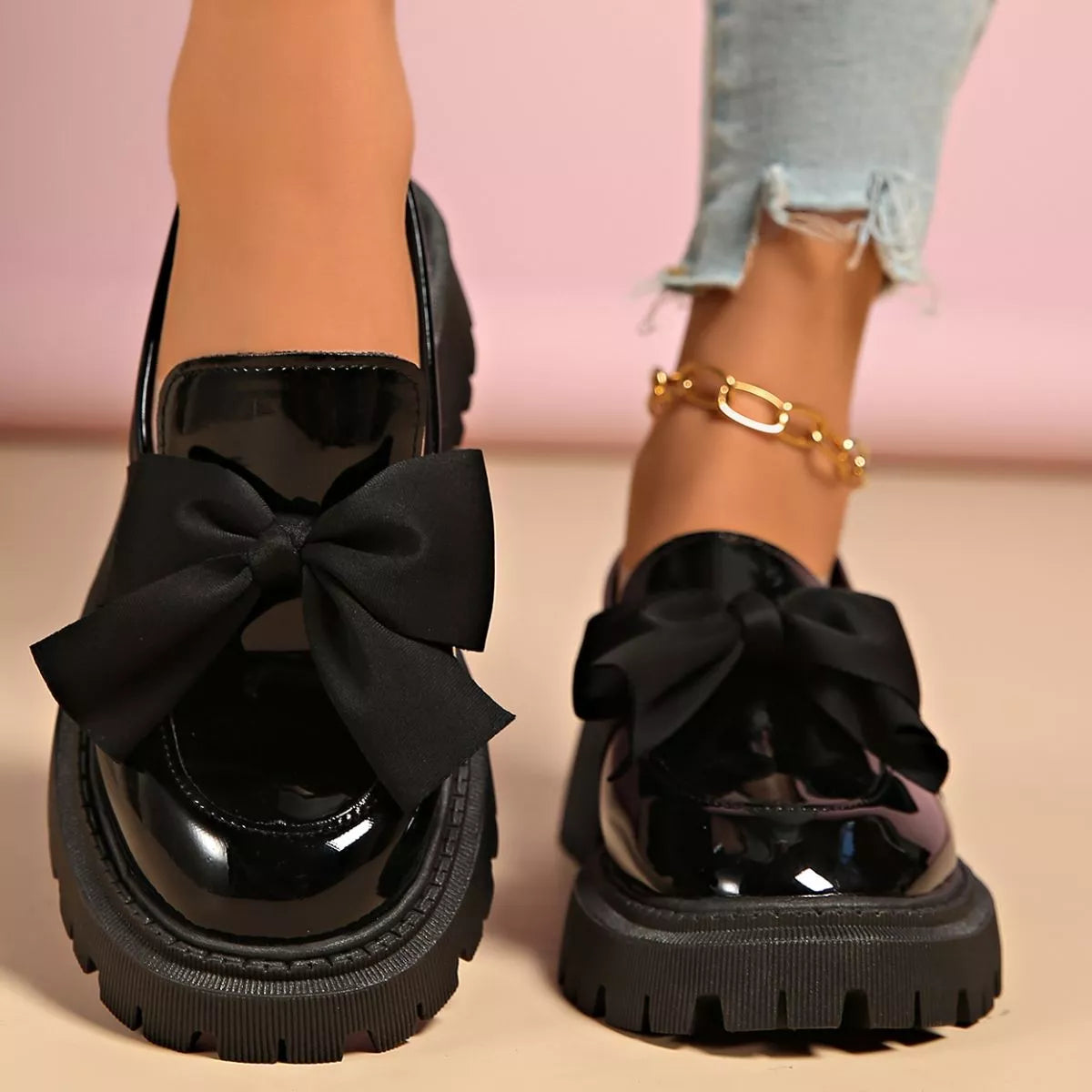 Bow Decor Round Toe Loafers