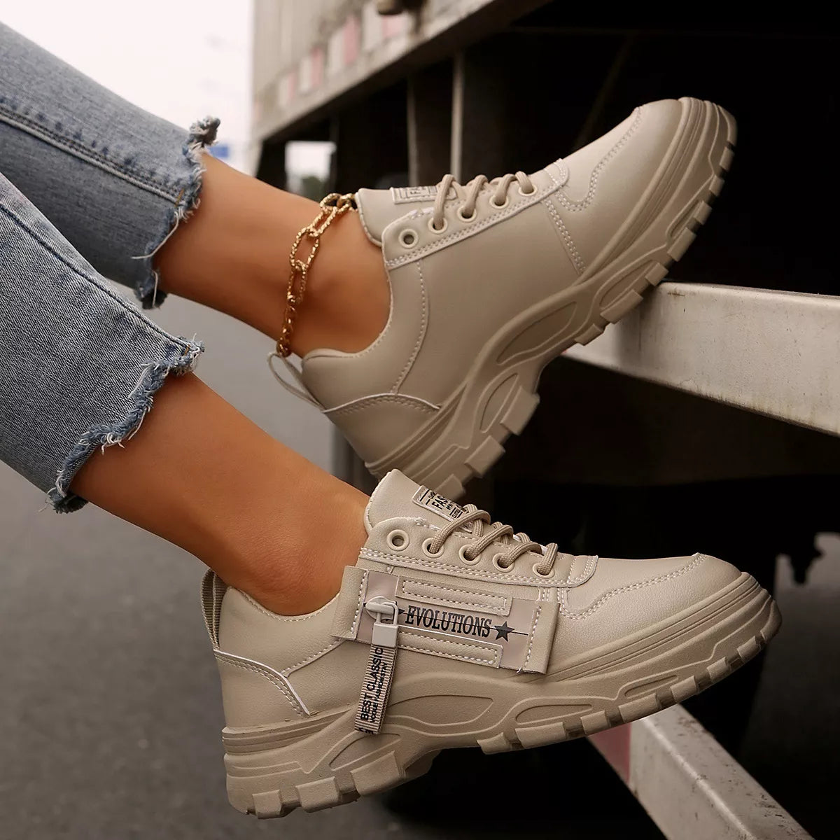 Lace Up Round Toe Athletic