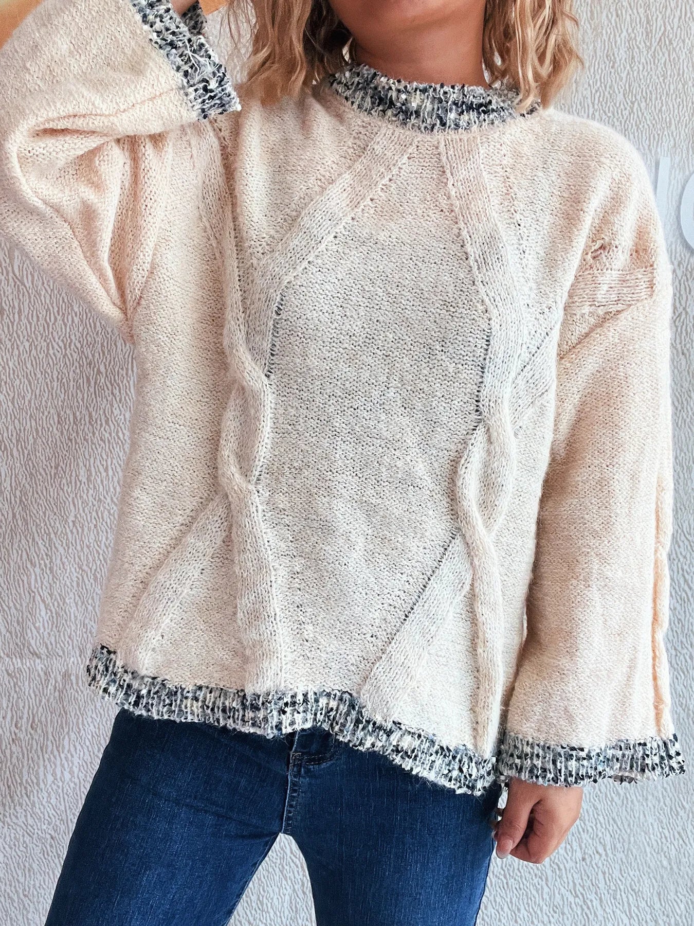Contrast Trim Detail Round Neck Sweater
