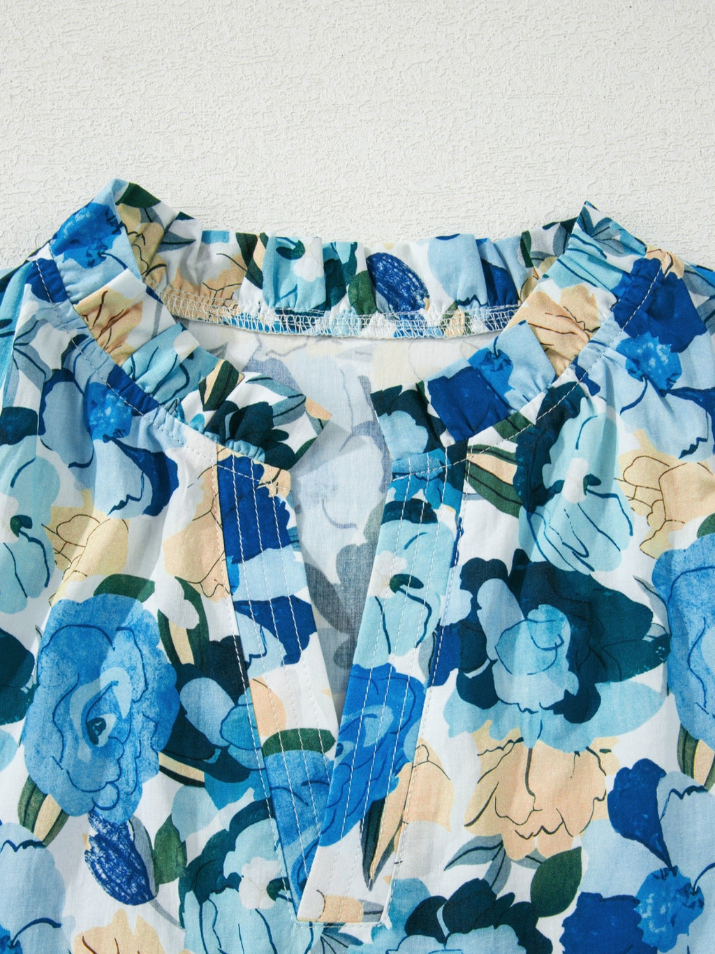 Floral Print Short Puff Sleeve V Neck Blouse