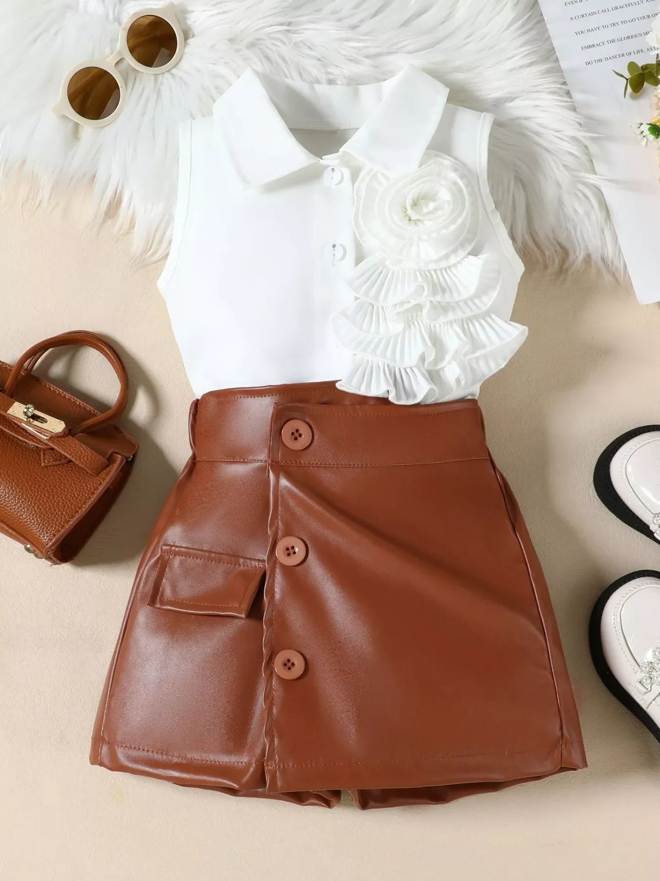 Children‘s Ruffle Decor Top & Button Detail Skort Set