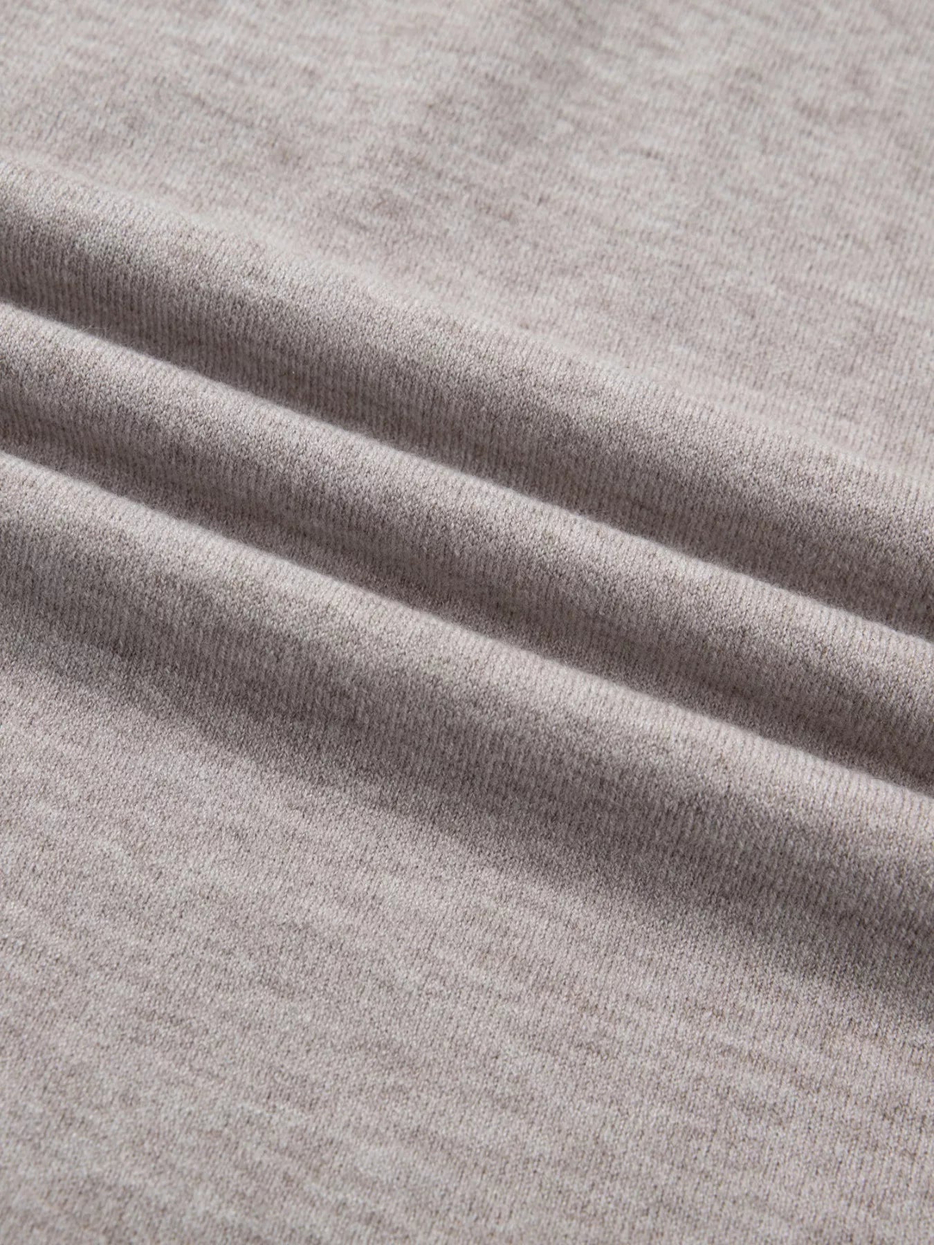 Metal Star Detail V Neck Sweater Knit Tank Top