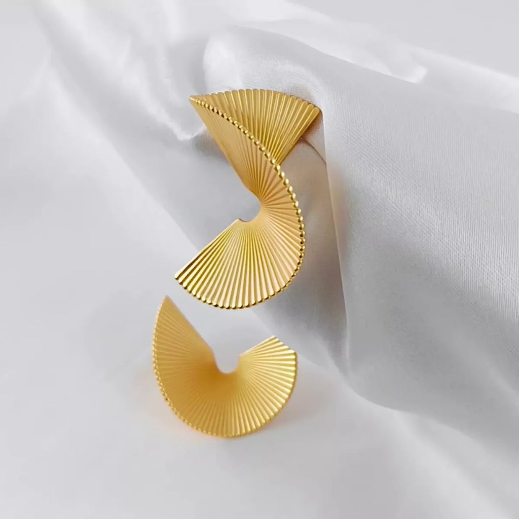 18K Gold-Plated Copper Fan-Shaped Earrings