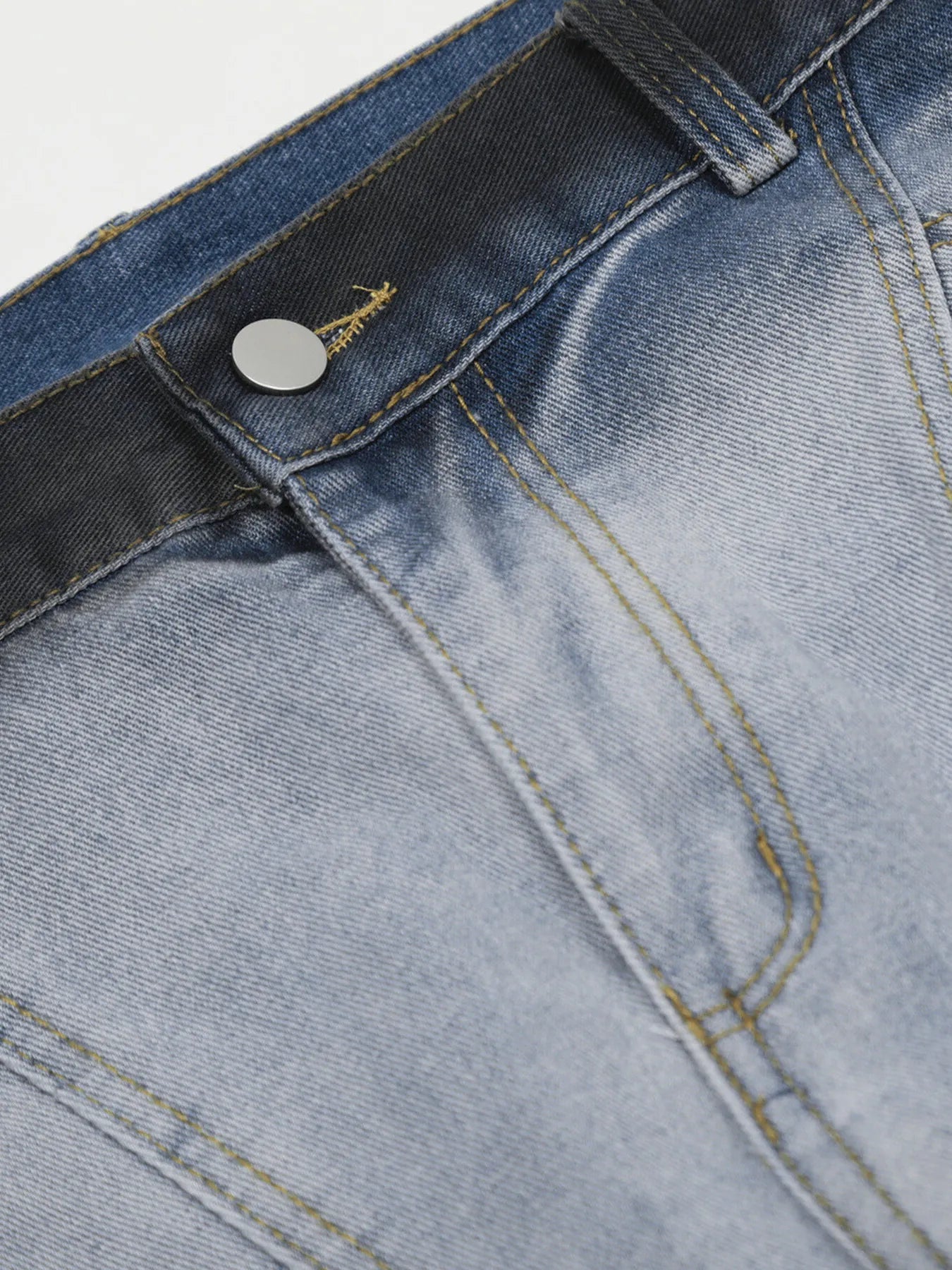 Men's Gradient Curved Jeans with Seam Detail