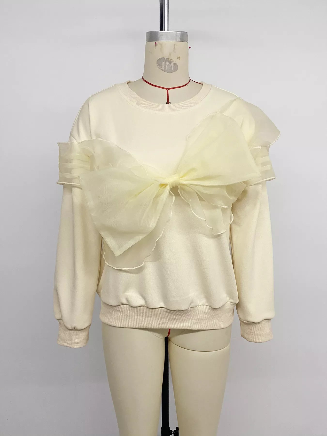 Bow Round Neck Long Sleeve Sweatshirt
