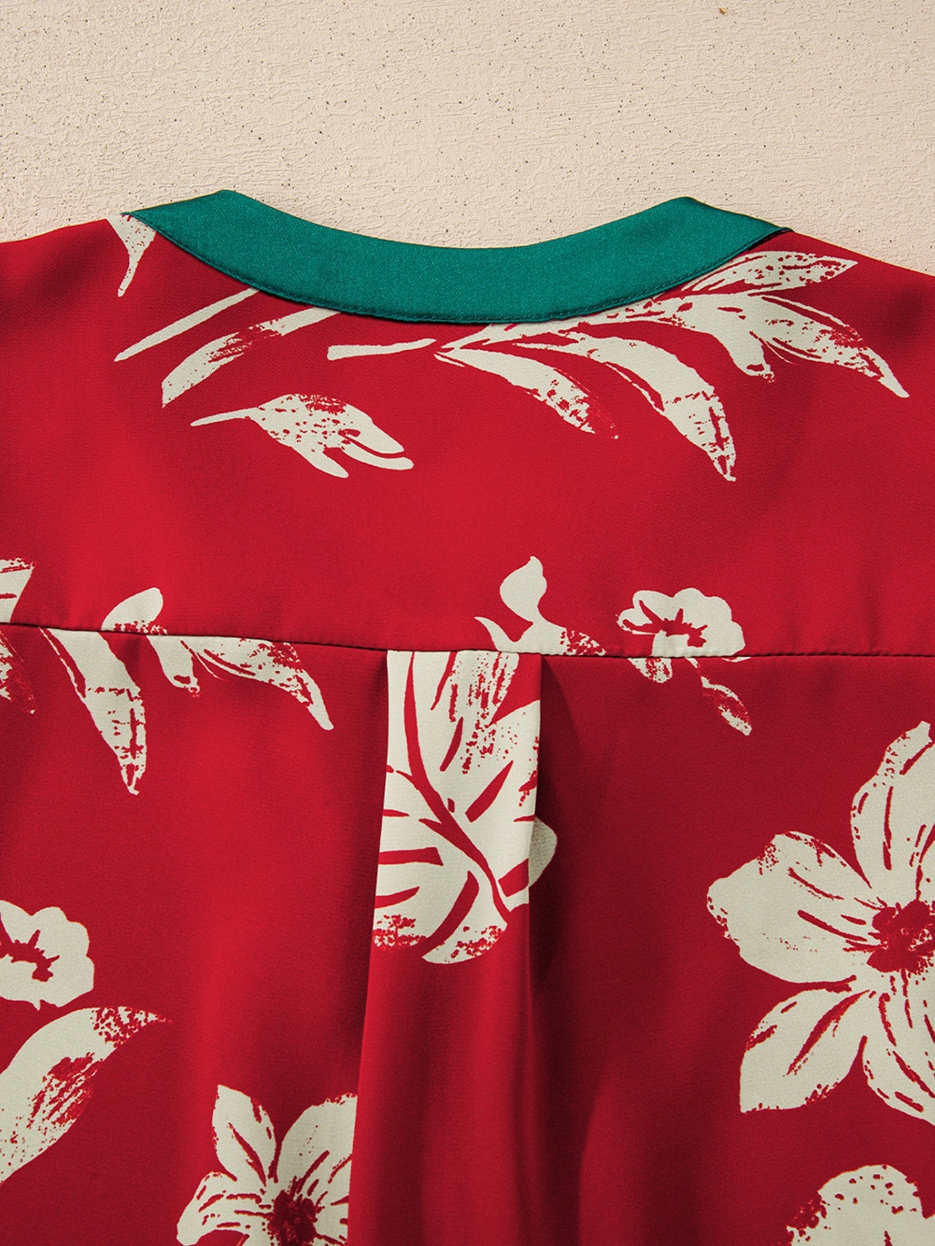 Contrast Tied Neck Shirred Puff Sleeve Flower Blouse