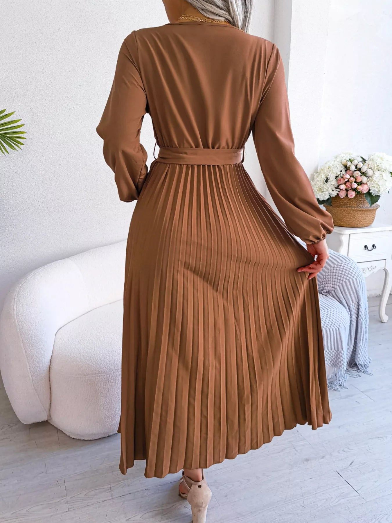 Elegant Pleated Front Tie Long Sleeve Dress