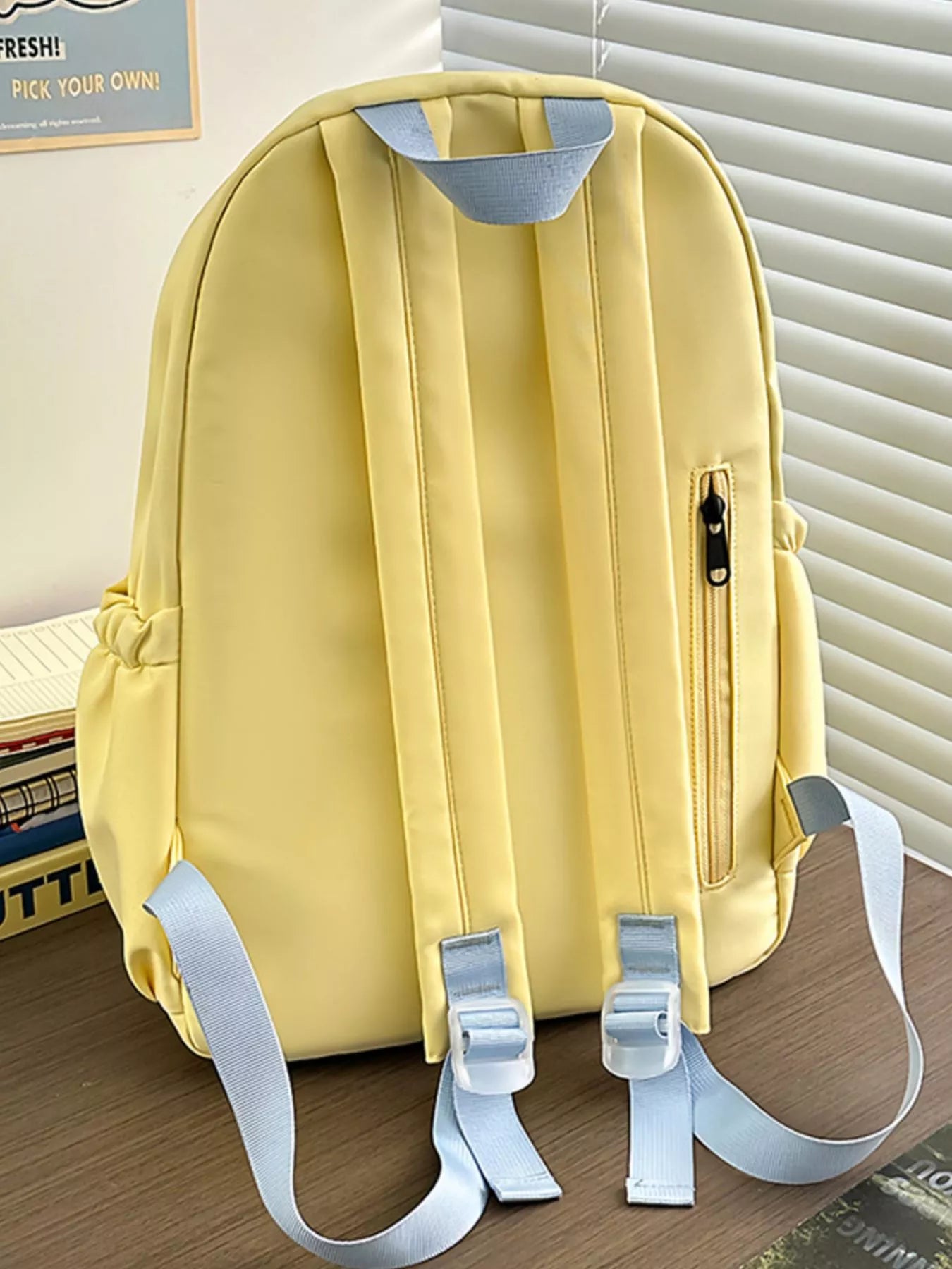 Lightweight Casual Backpack Bag