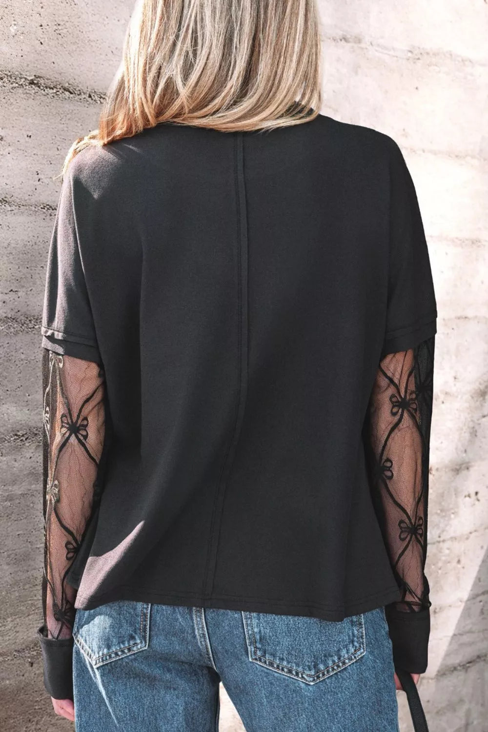 Round Neck Lace Sleeve Relaxed Fit Top