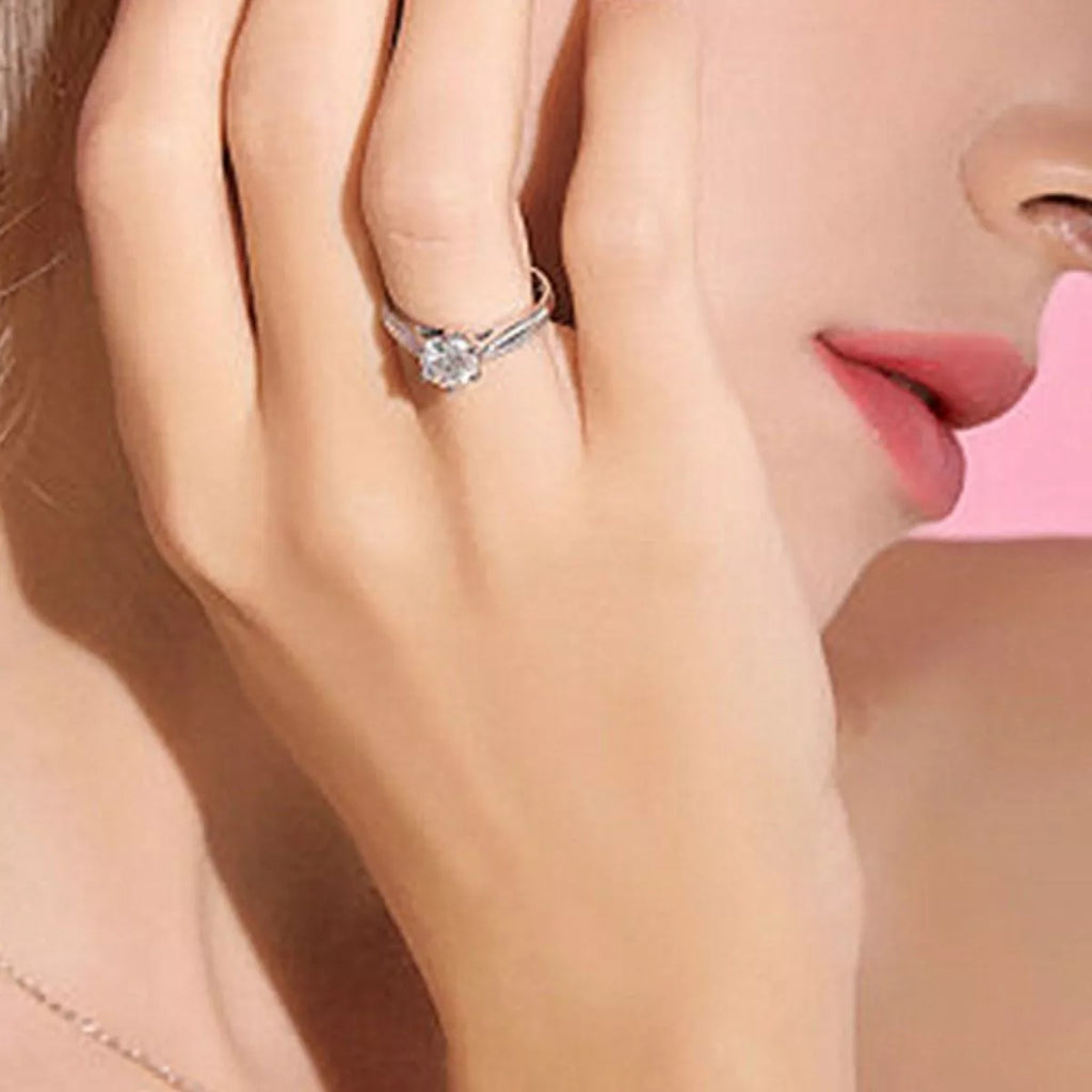 1 Carat Moissanite 925 Sterling Silver Ring