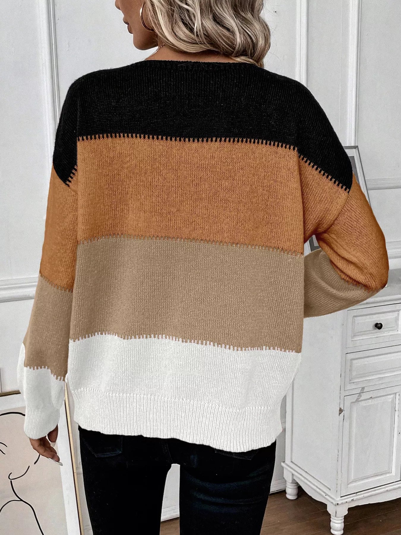 Color Block Round Neck Knit  Sweater