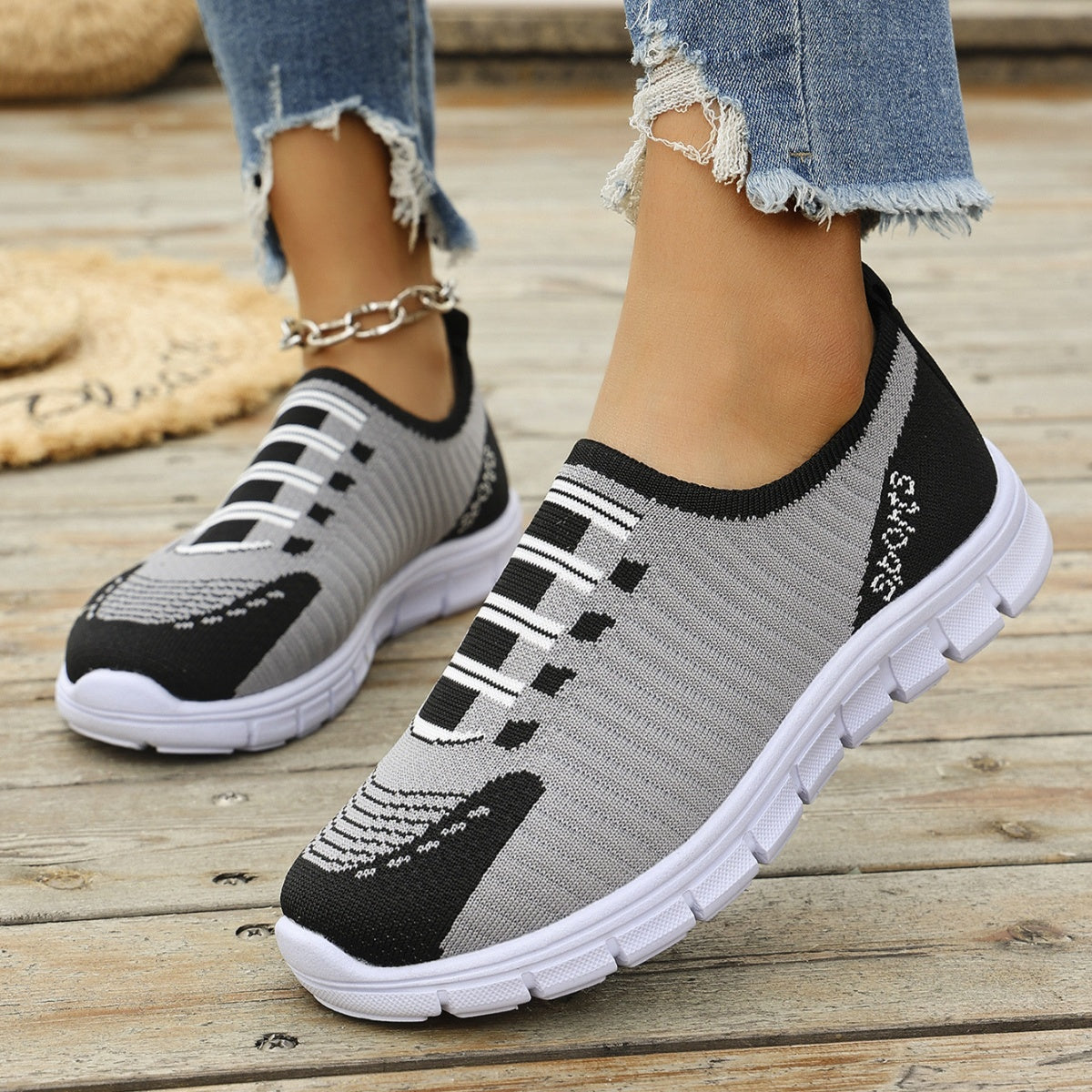 Mesh Round Toe Sneakers