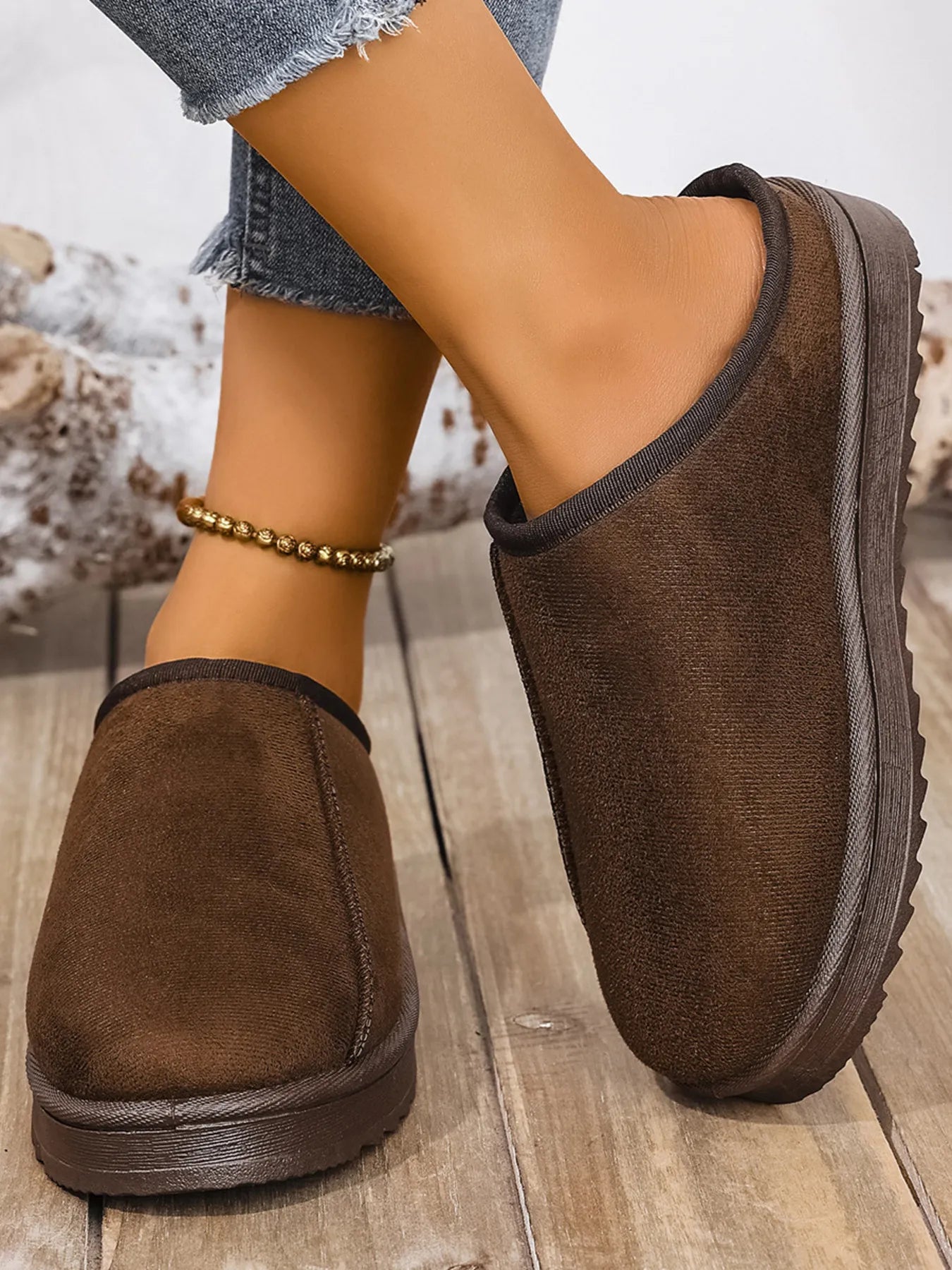 Round Toe Platform Slippers