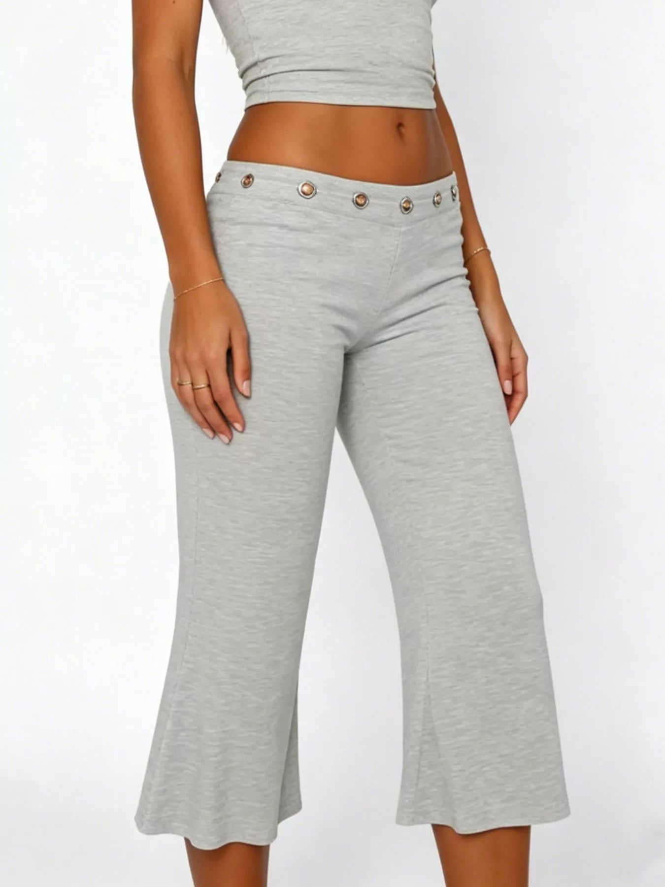 Mid Rise Capris Pants