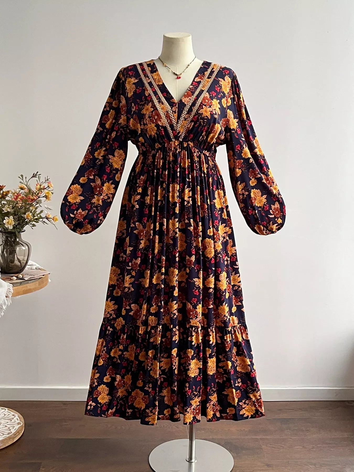 Plus Size Floral Print V-Neck Maxi Dress
