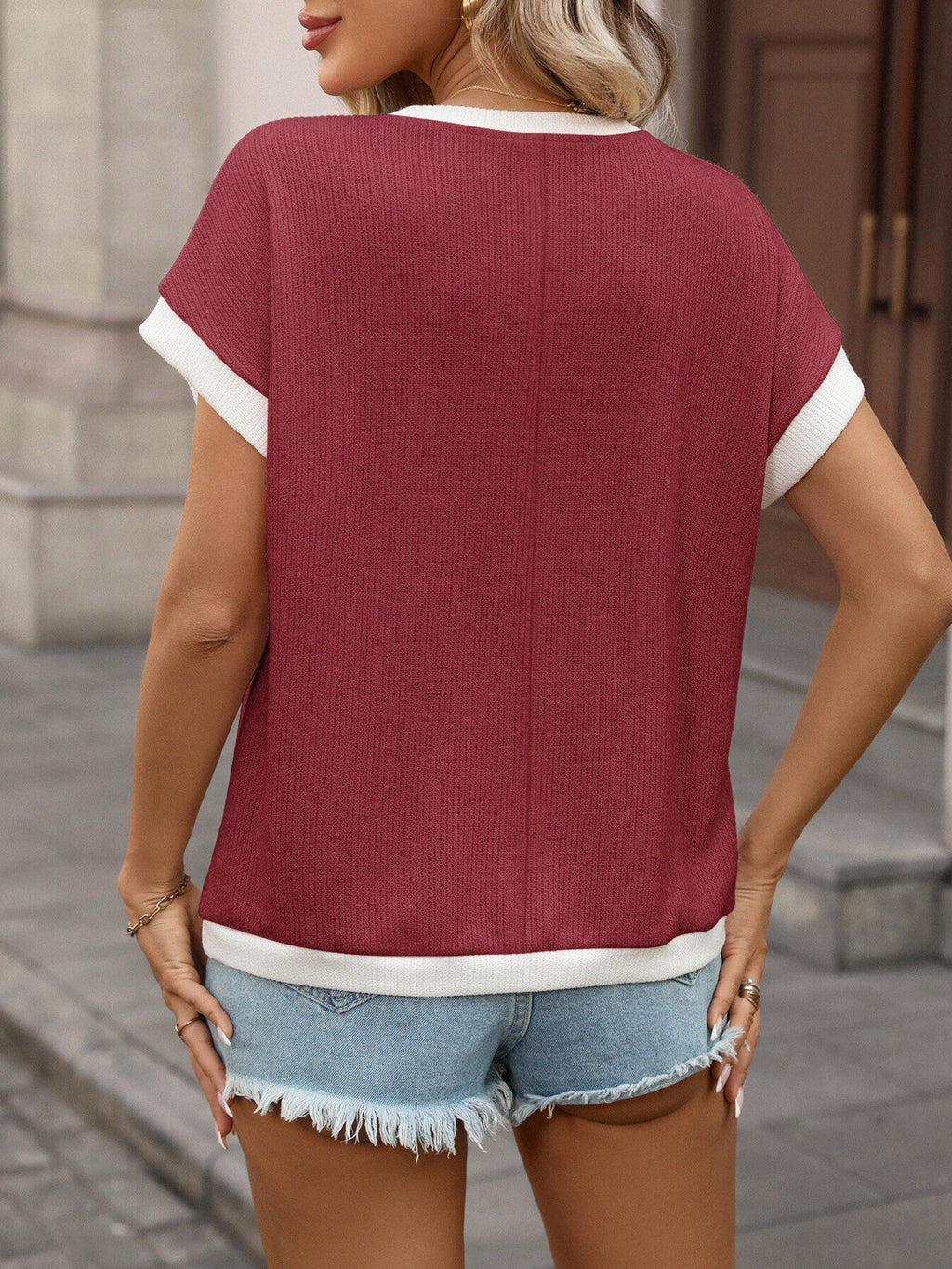 Contrast Trim Short Sleeve T-Shirt – Neutral Tones