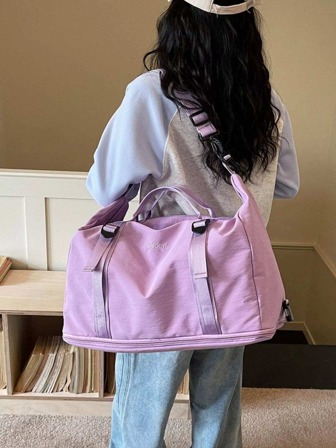 Lightweight Nylon Travel Bag