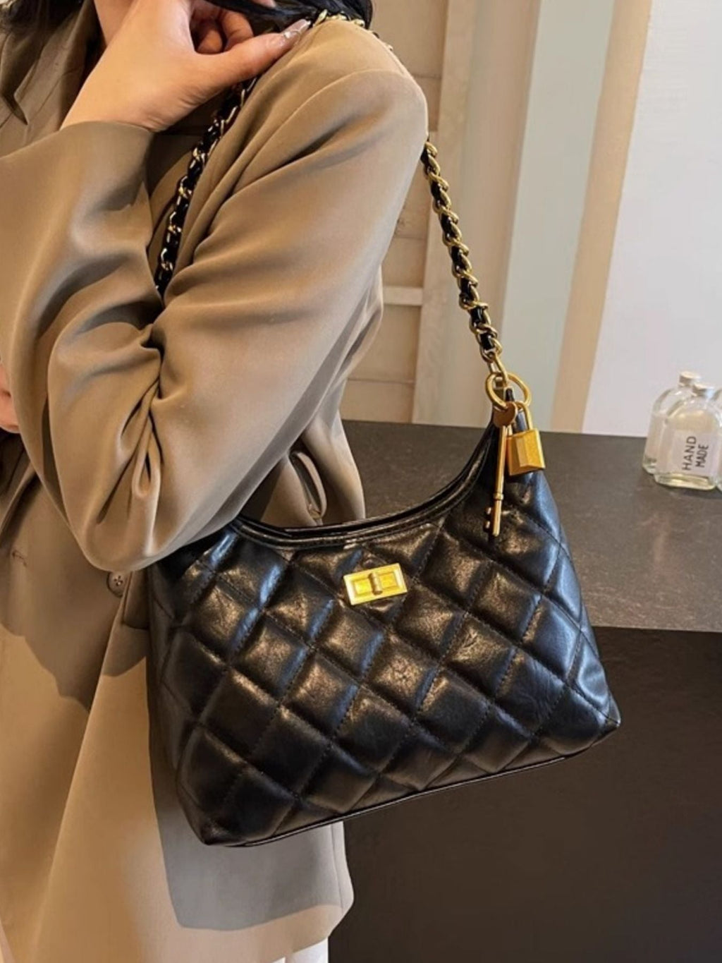 Quilted Chain Strap Shoulder Bag