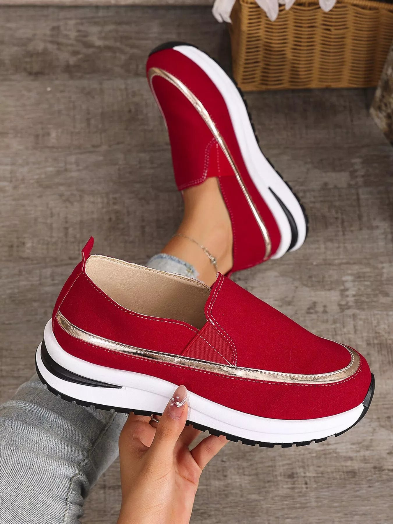 Round Toe Platform Loafers