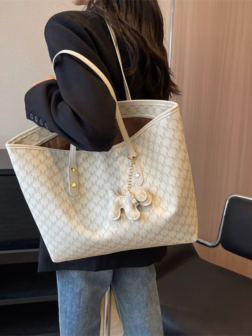 Patterned Large Capacity Tote Shoulder Bag