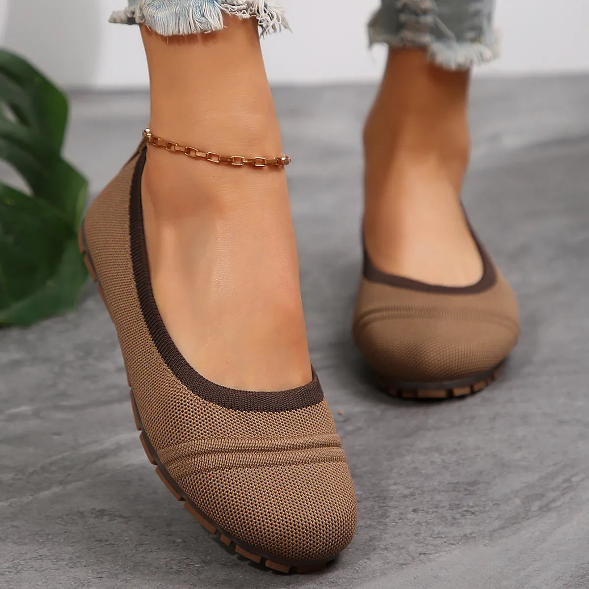 Mesh Round Toe Flat Slip-Ons