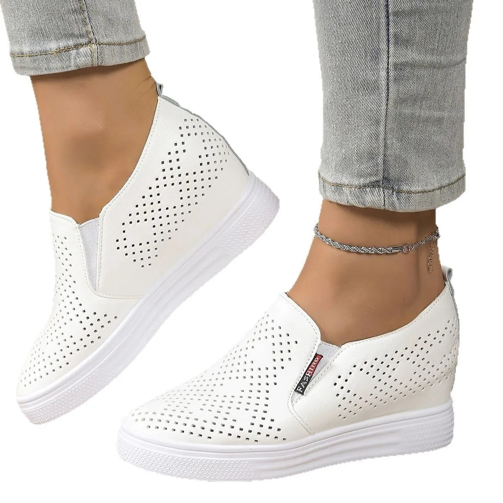 Round Toe Platform Loafers