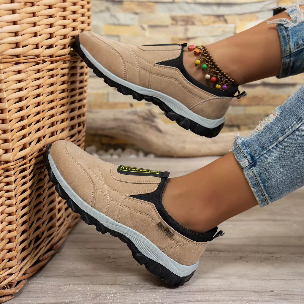 Round Toe Breathable Sneakers