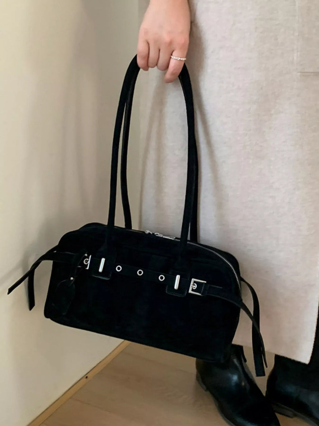 Buckle Decor Shoulder Bag