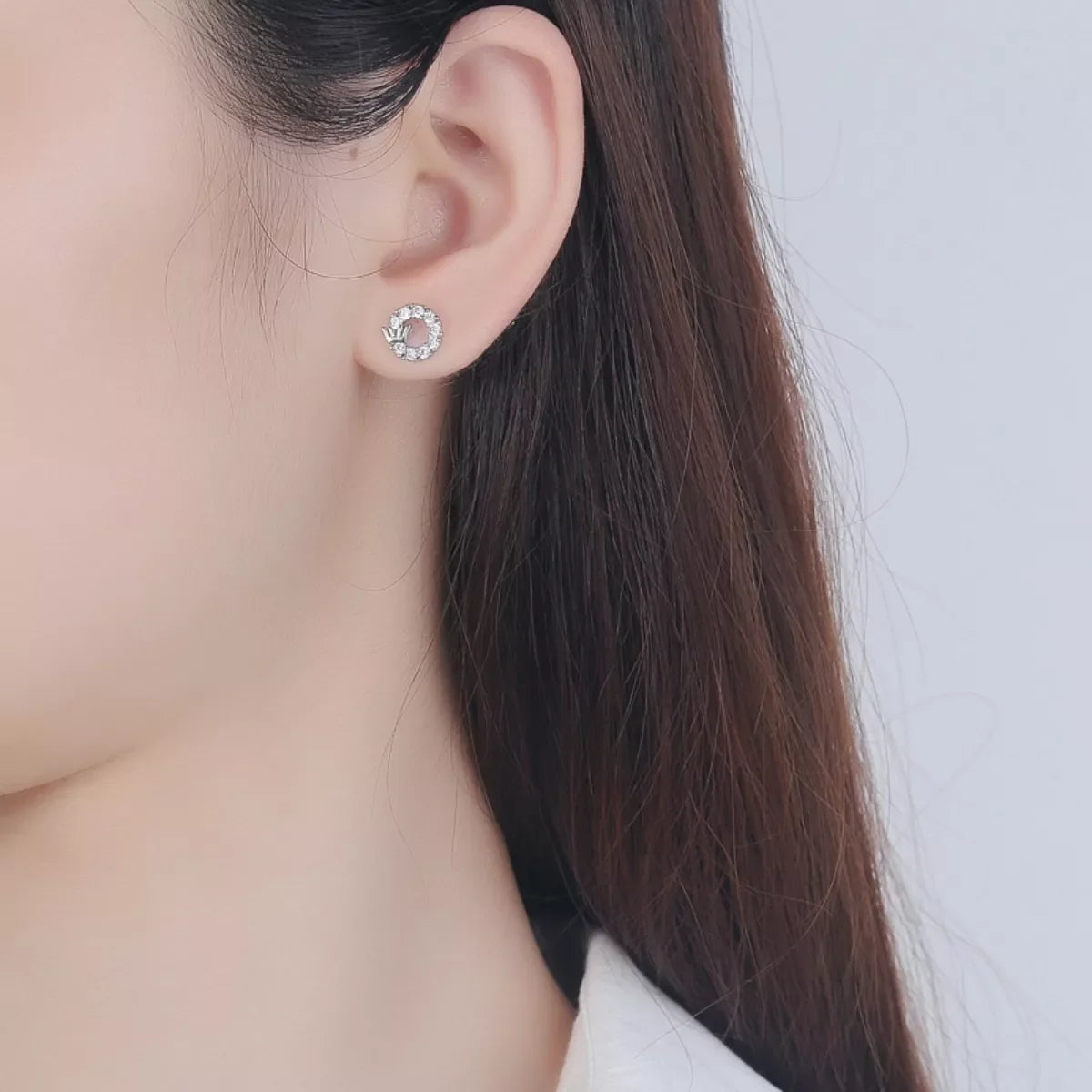Crown Circle Stud Earrings