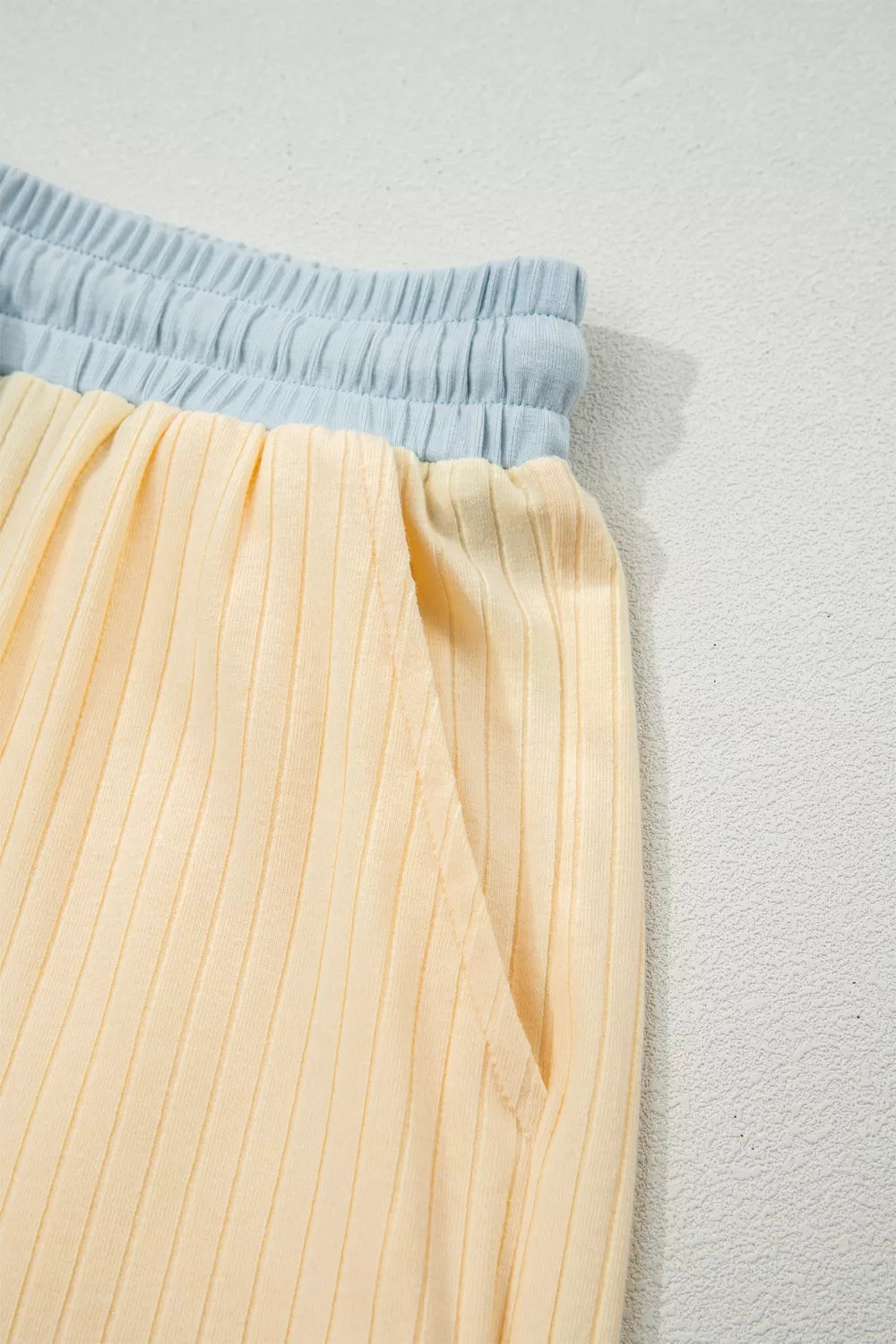 Soft Ribbed Color Block Trim Casual Short Set