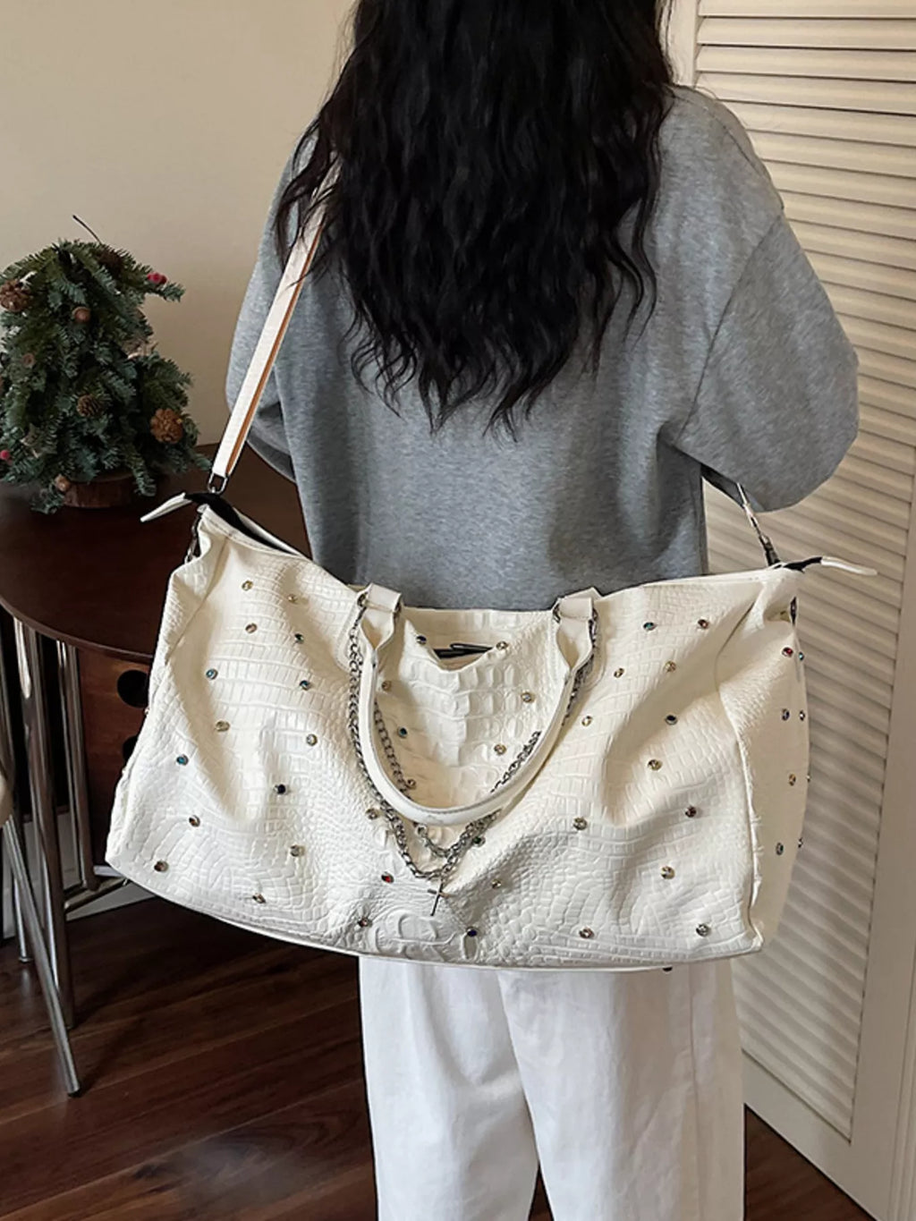 Studded Large Capacity Travel Bag