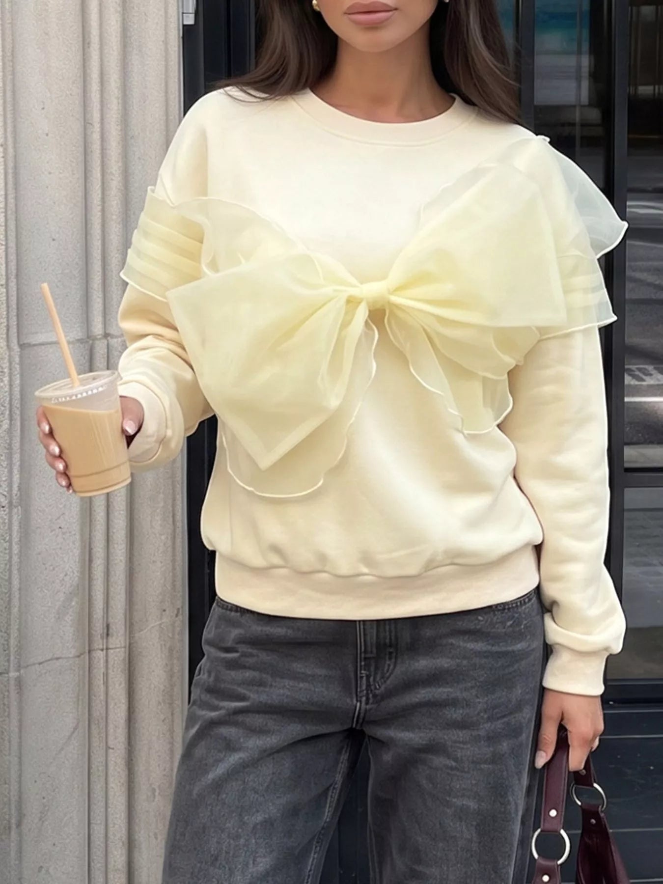 Bow Round Neck Long Sleeve Sweatshirt