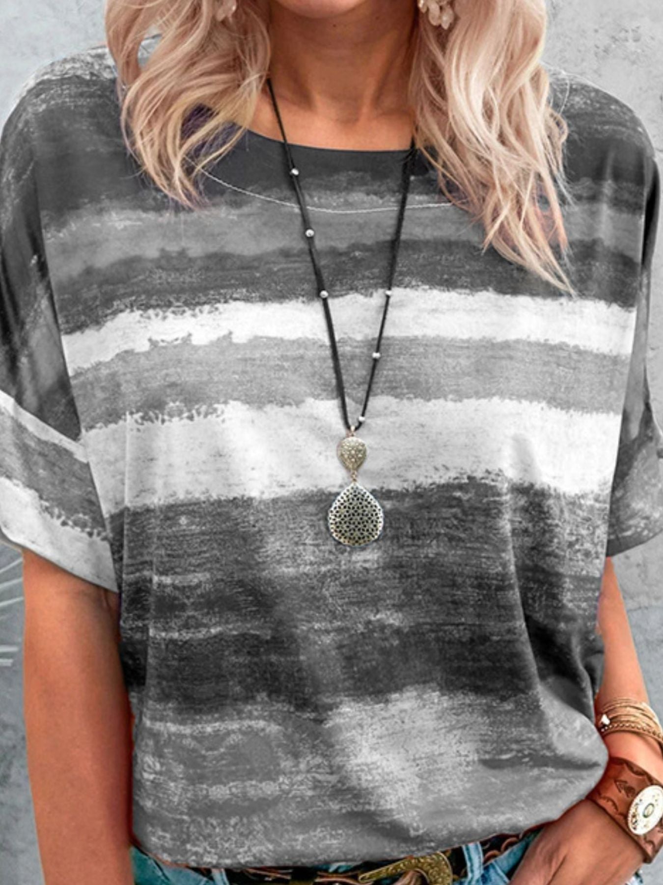 Contrast Round Neck Casual T-Shirt