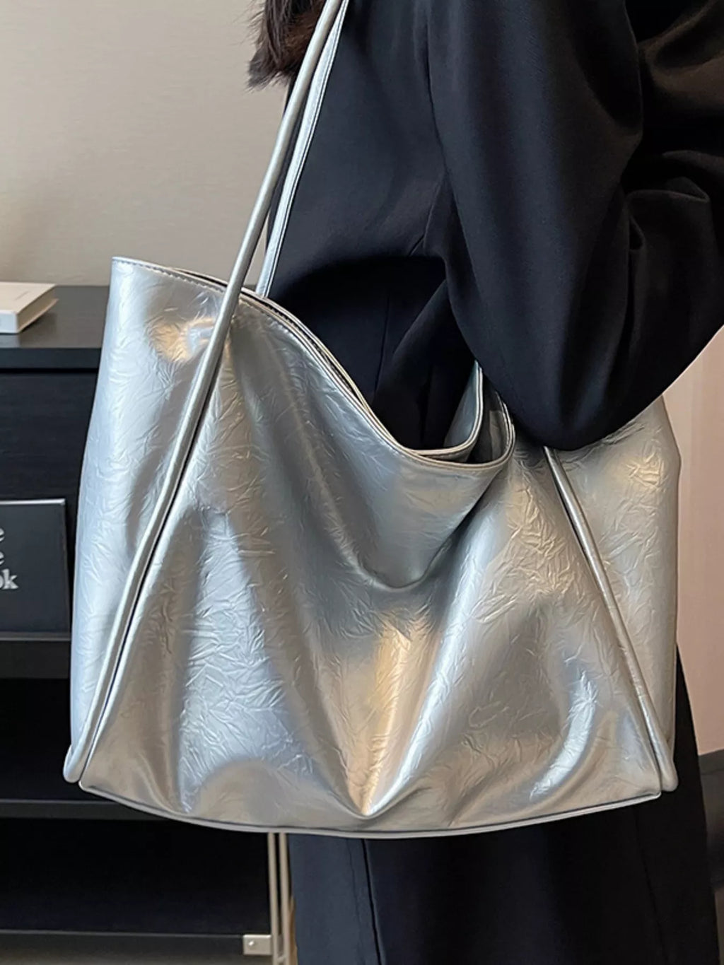 Large Capacity Shoulder Bag