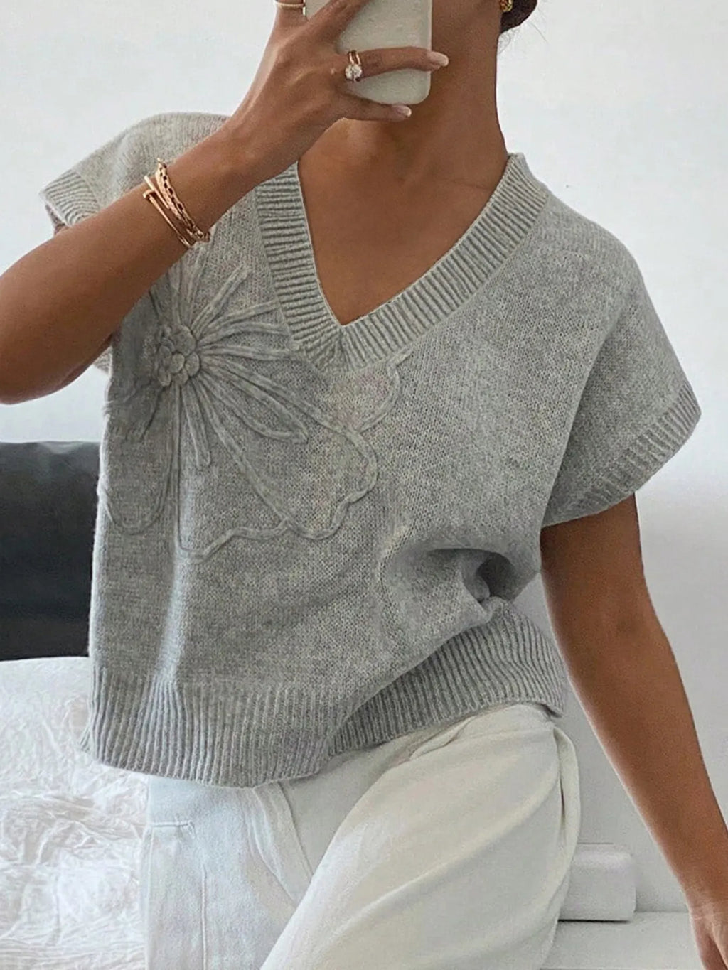Ribbed Hem V-Neck Short Sleeve Sweater