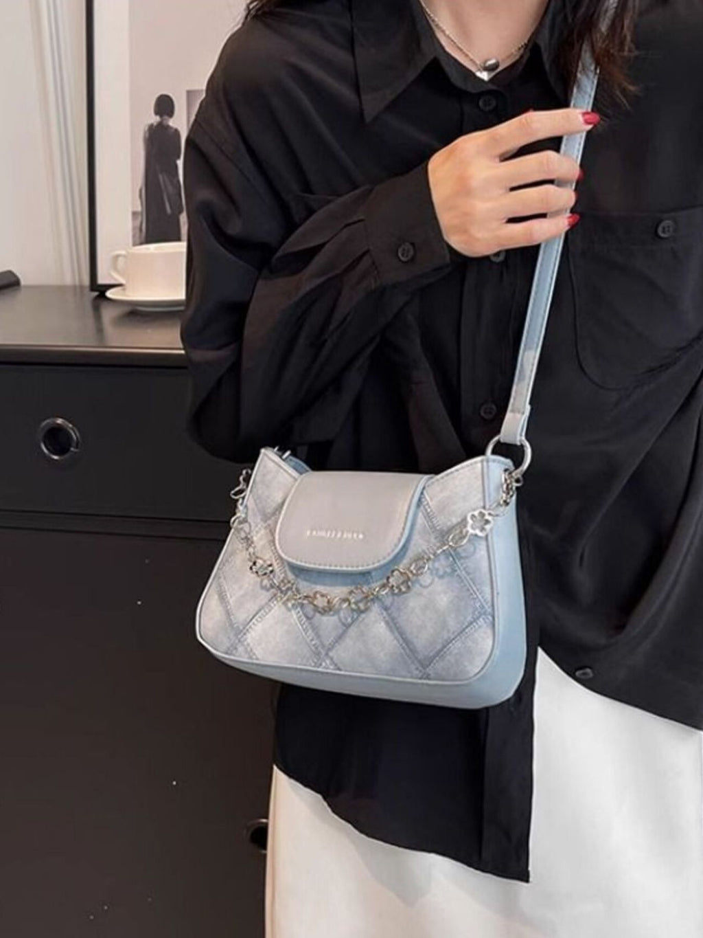 Chain Decor Leather Shoulder Bag