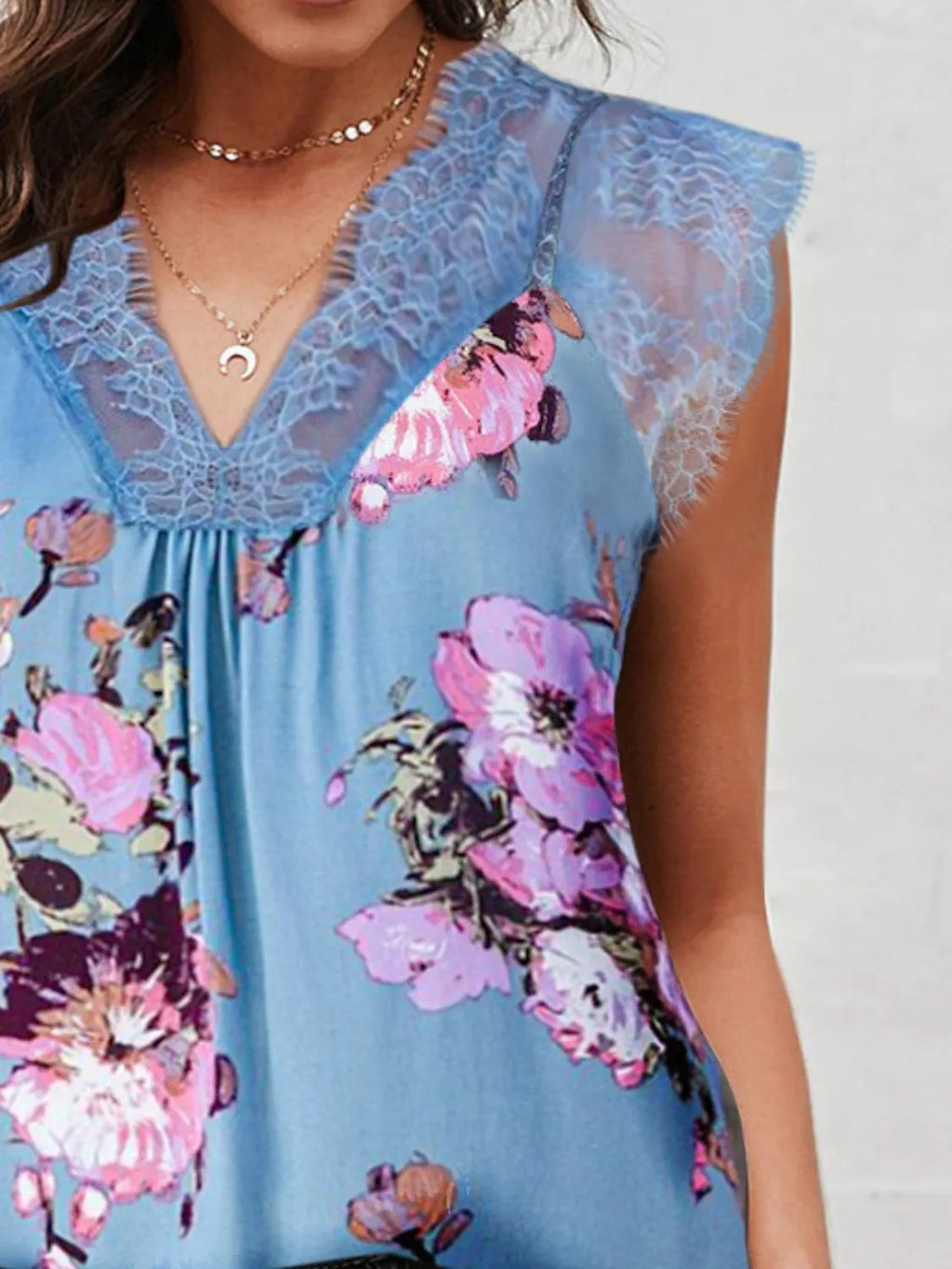 Lace Detail V-Neck Tank